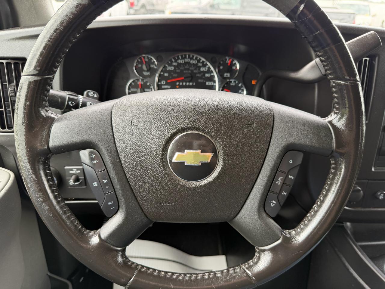 Chevrolet Express Passenger RWD 3500 155" LT 2020