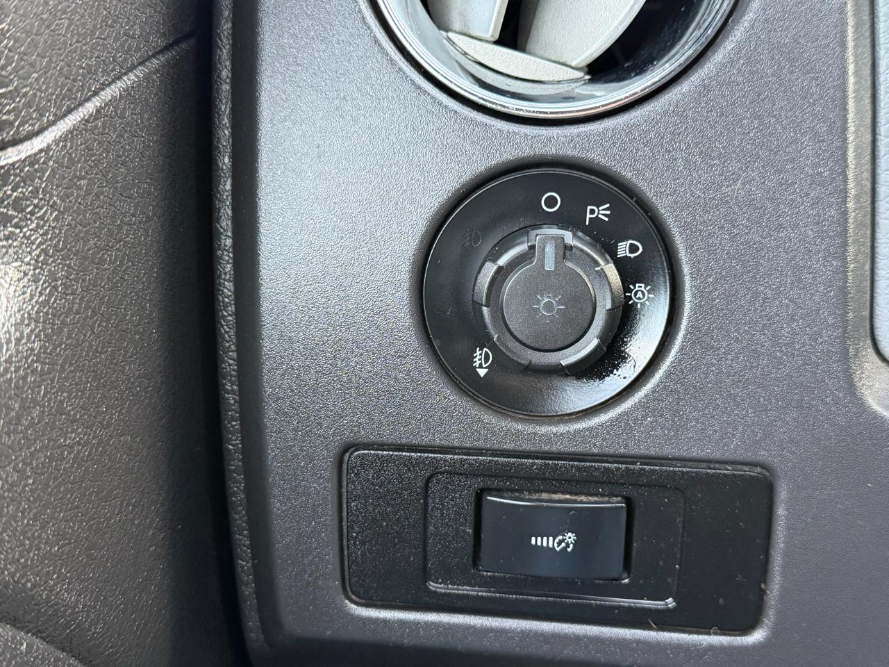 Ford F-150 XLT SuperCrew 4WD 2011