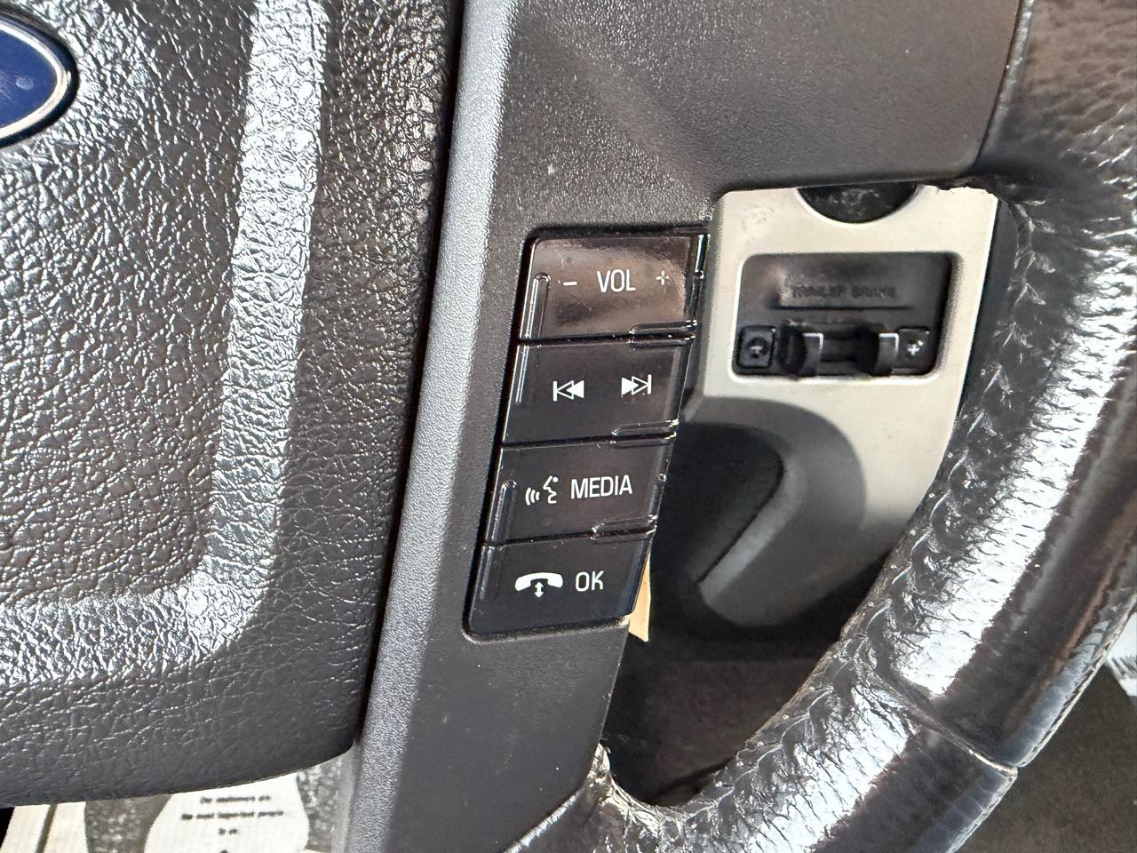 Ford F-150 XLT SuperCrew 4WD 2011