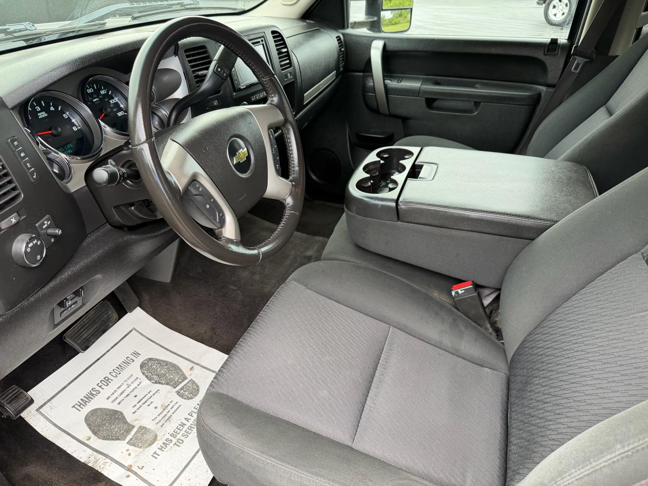 Chevrolet Silverado 1500 4WD Crew Cab 143.5" LT 2013
