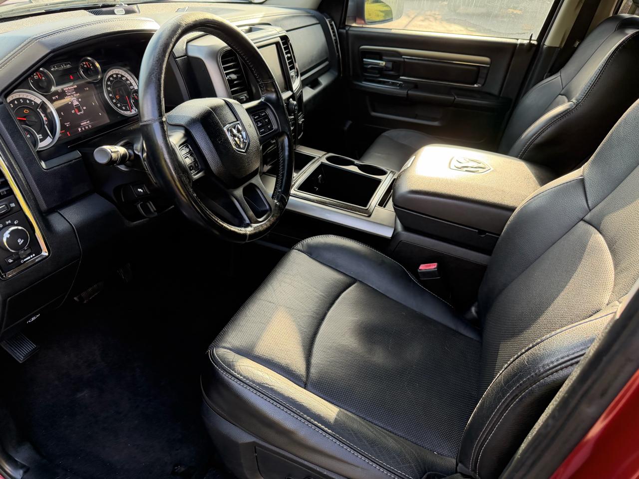 RAM 1500 4WD Quad Cab 140.5" Sport 2014