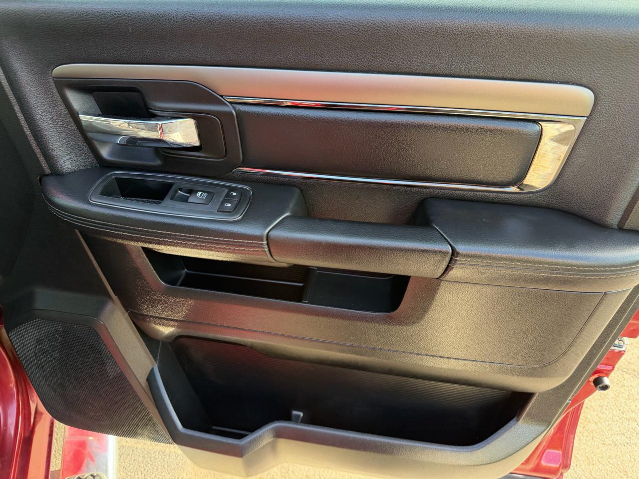 RAM 1500 4WD Quad Cab 140.5" Sport 2014