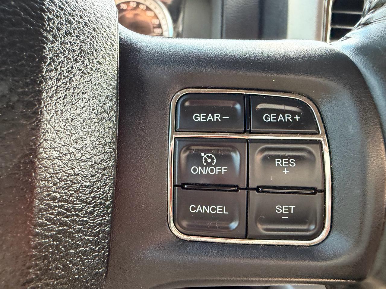 RAM 1500 4WD Quad Cab 140.5" Sport 2014