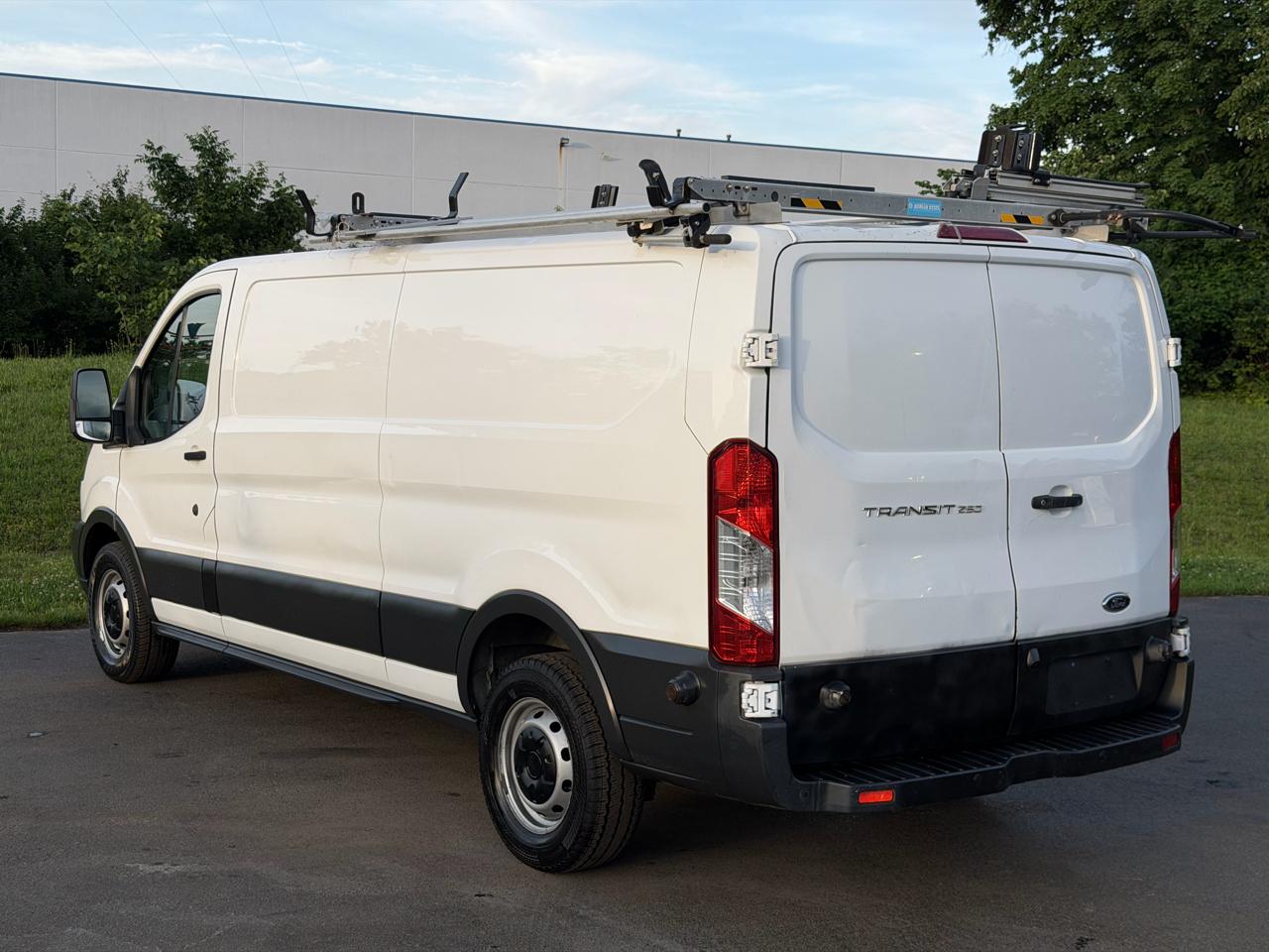 Ford Transit Van T-250 148" Low Rf 9000 GVWR Sliding RH Dr 2018