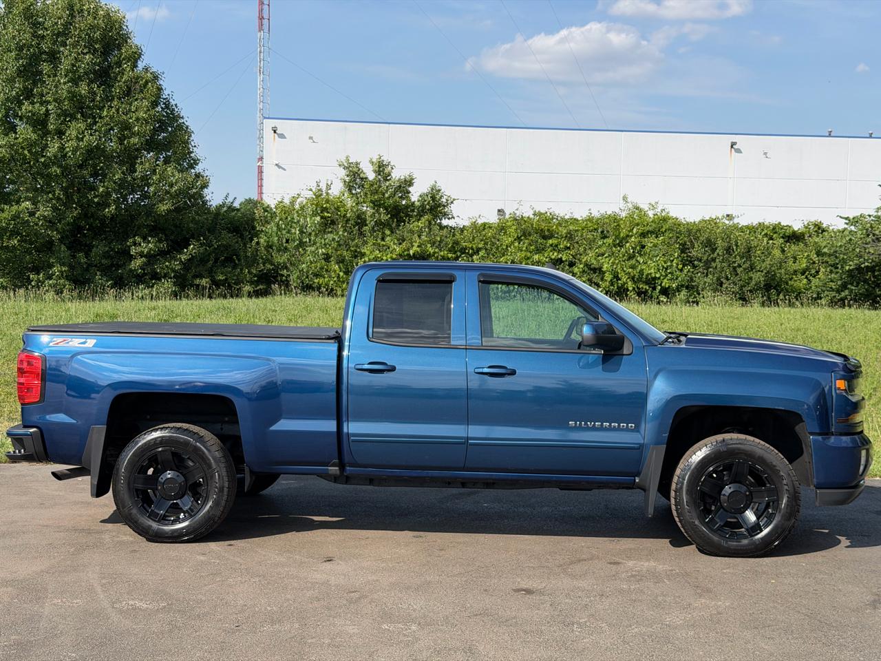 Chevrolet Silverado 1500 4WD Double Cab 143.5" LT w/2LT 2016
