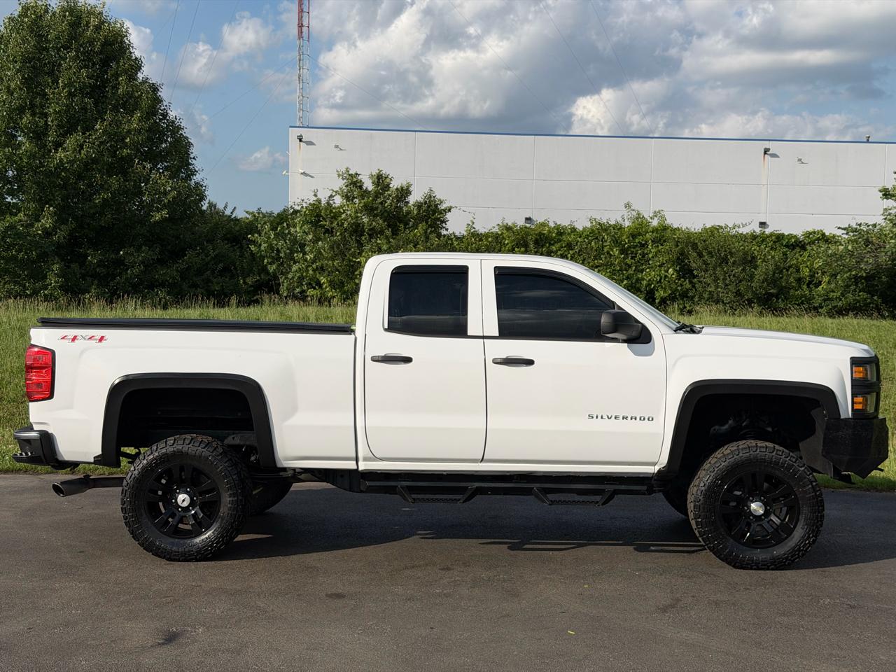 Chevrolet Silverado 1500 4WD Double Cab 143.5" LT w/1LT 2014