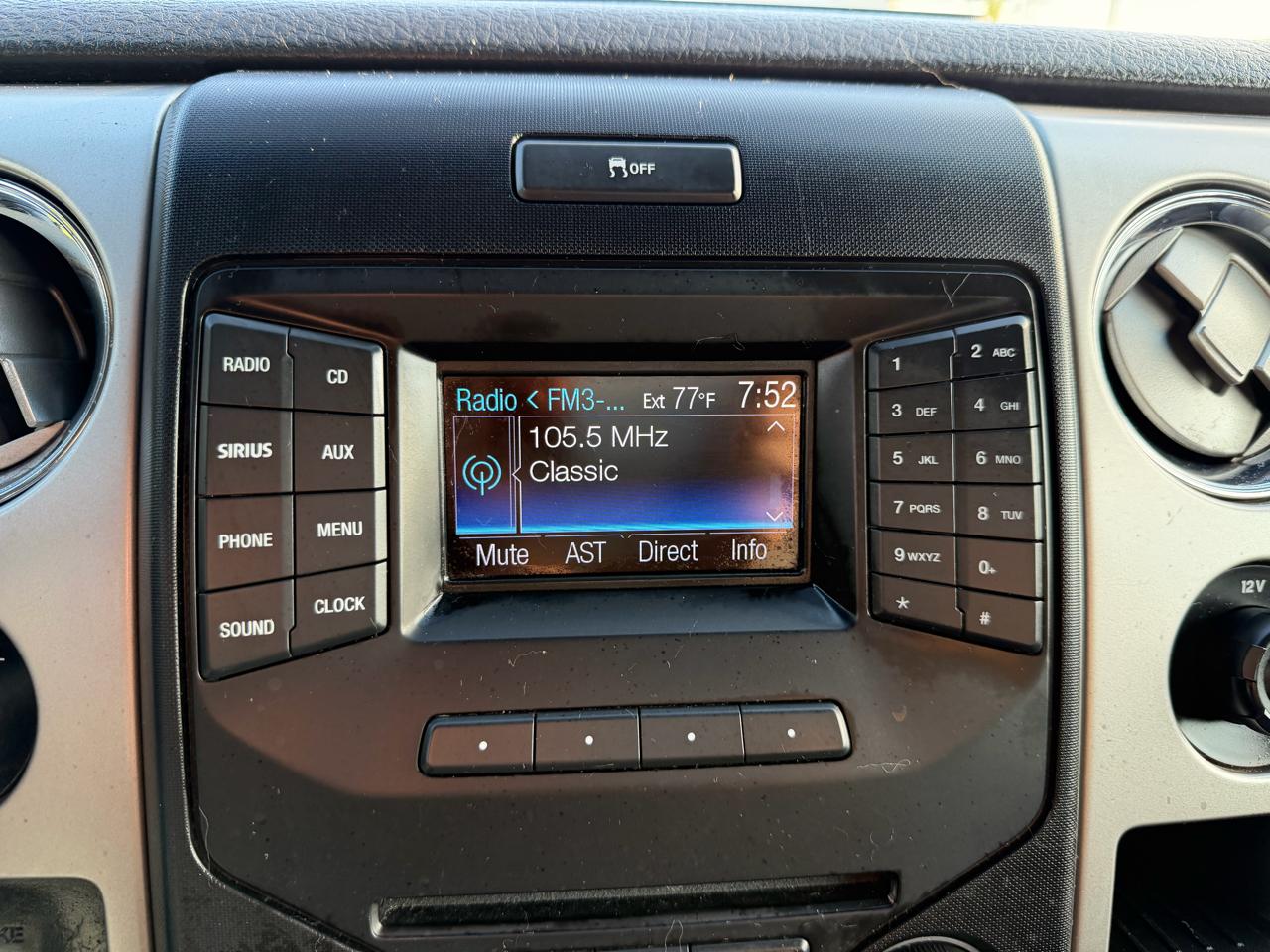 Ford F-150 4WD SuperCrew 145" Platinum 2013