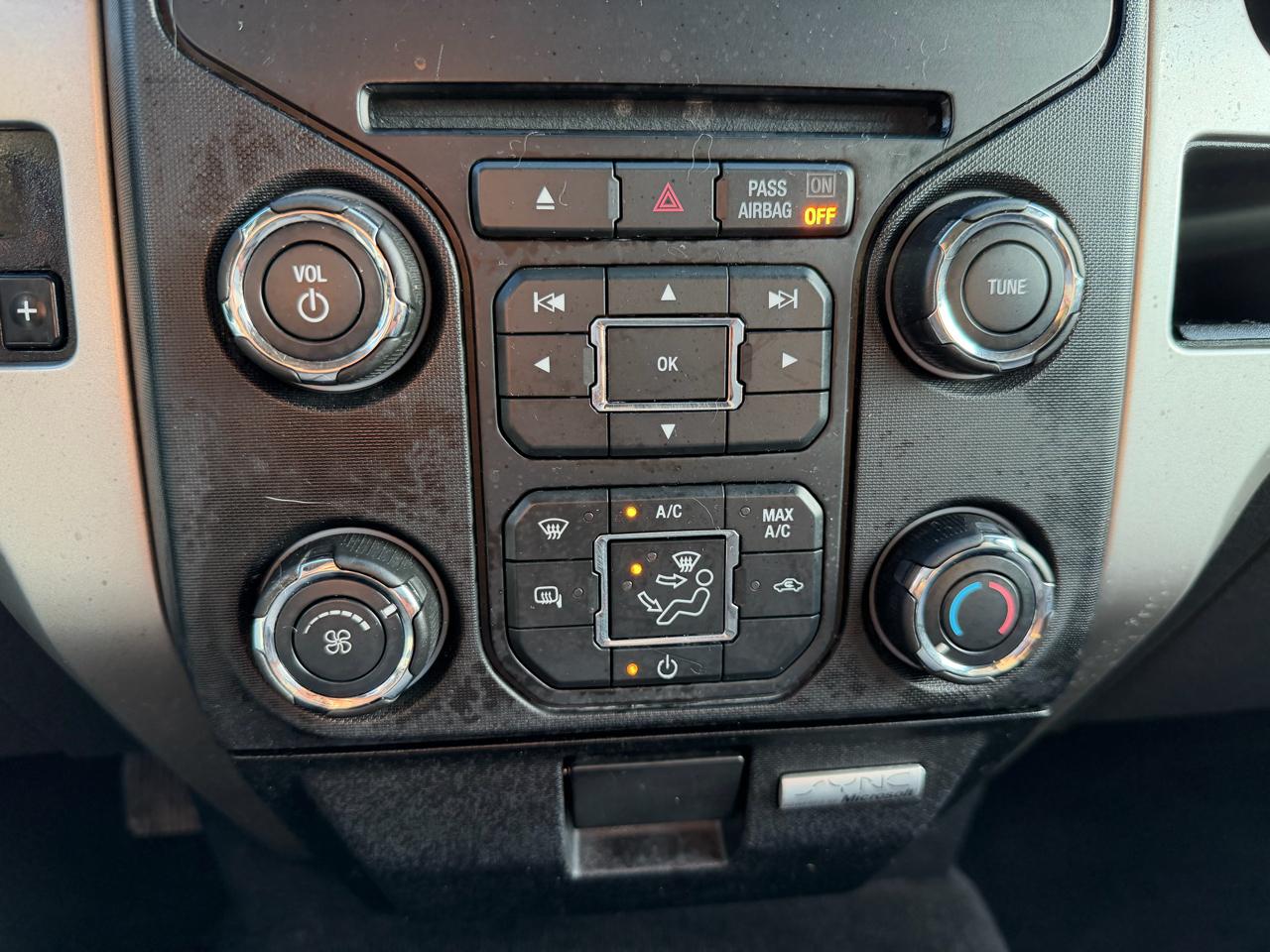 Ford F-150 4WD SuperCrew 145" Platinum 2013