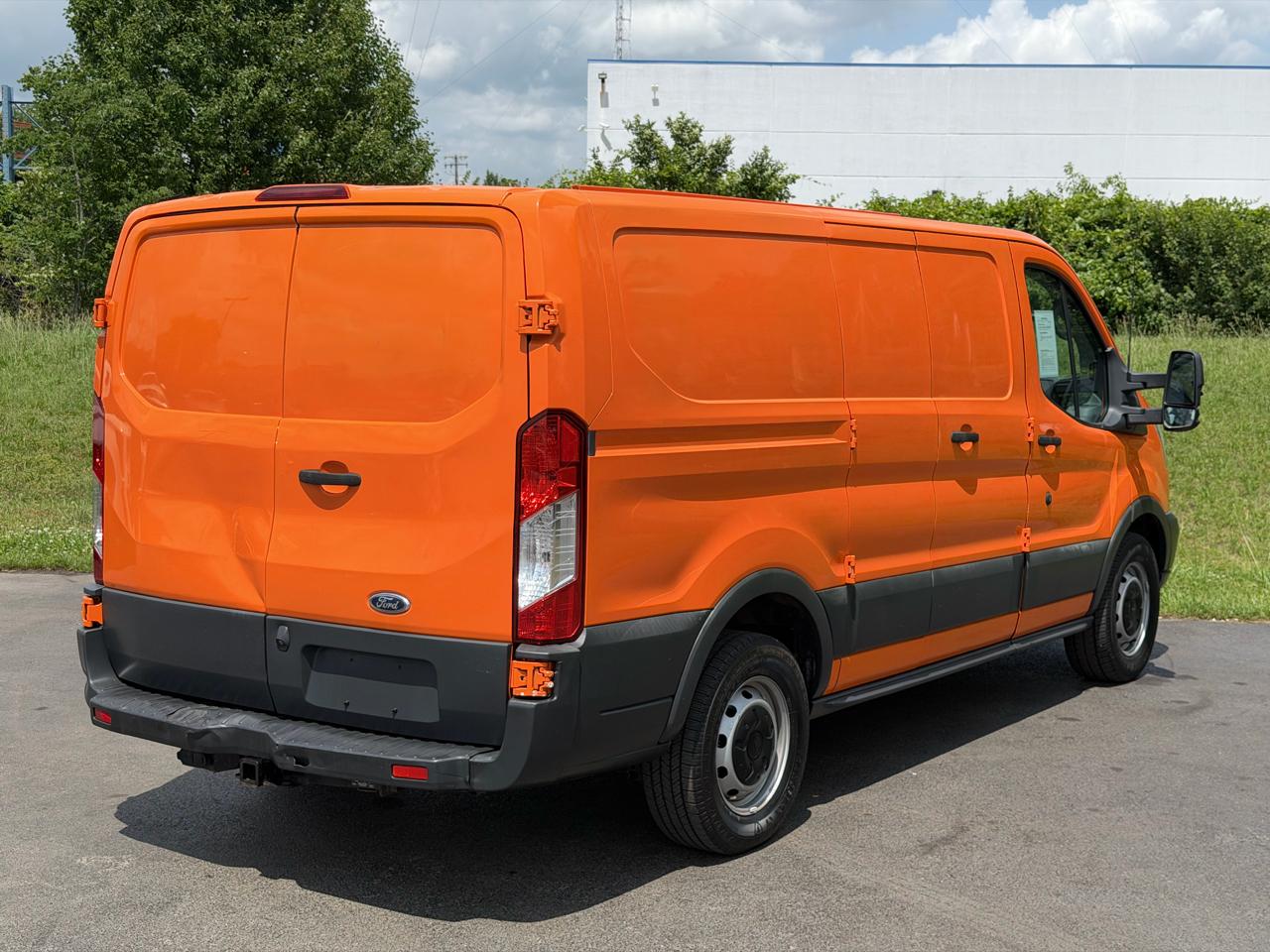 Ford Transit Cargo Van T-150 130" Low Rf 8600 GVWR Swing-Out RH Dr 2015