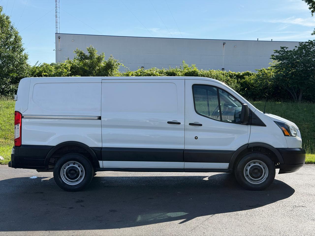 Ford Transit Cargo Van T-250 130" Low Rf 9000 GVWR Sliding RH Dr 2015