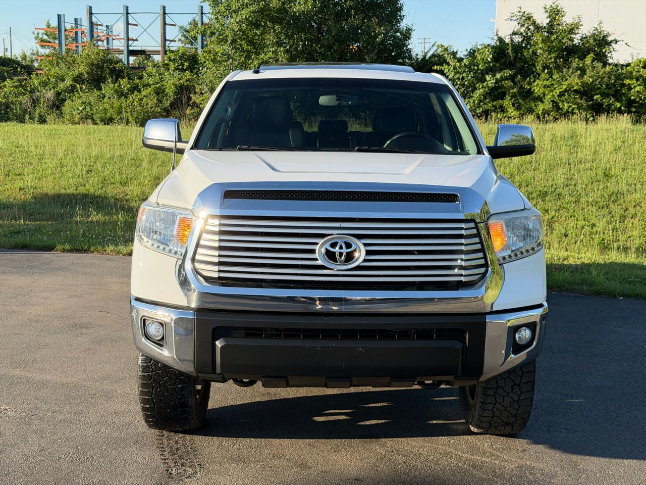 Toyota Tundra 4WD Truck CrewMax 5.7L V8 6-Spd AT LTD (Natl) 2016