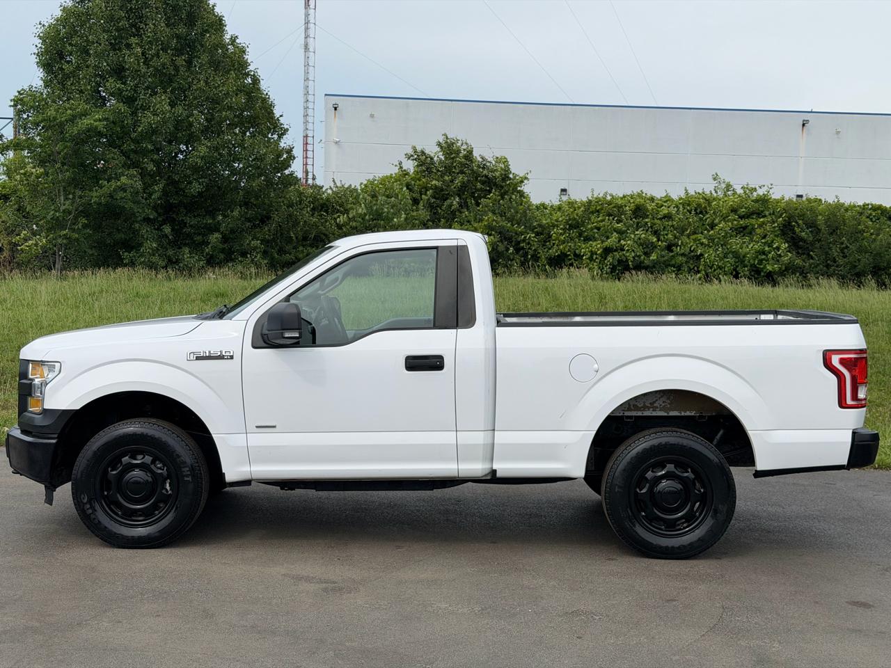 Ford F-150 4WD Reg Cab 141" XLT 2016