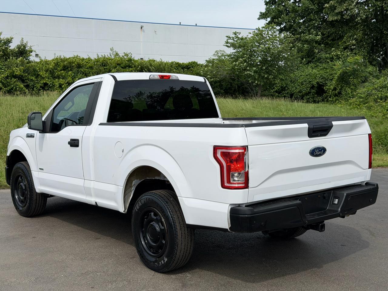Ford F-150 4WD Reg Cab 141" XLT 2016
