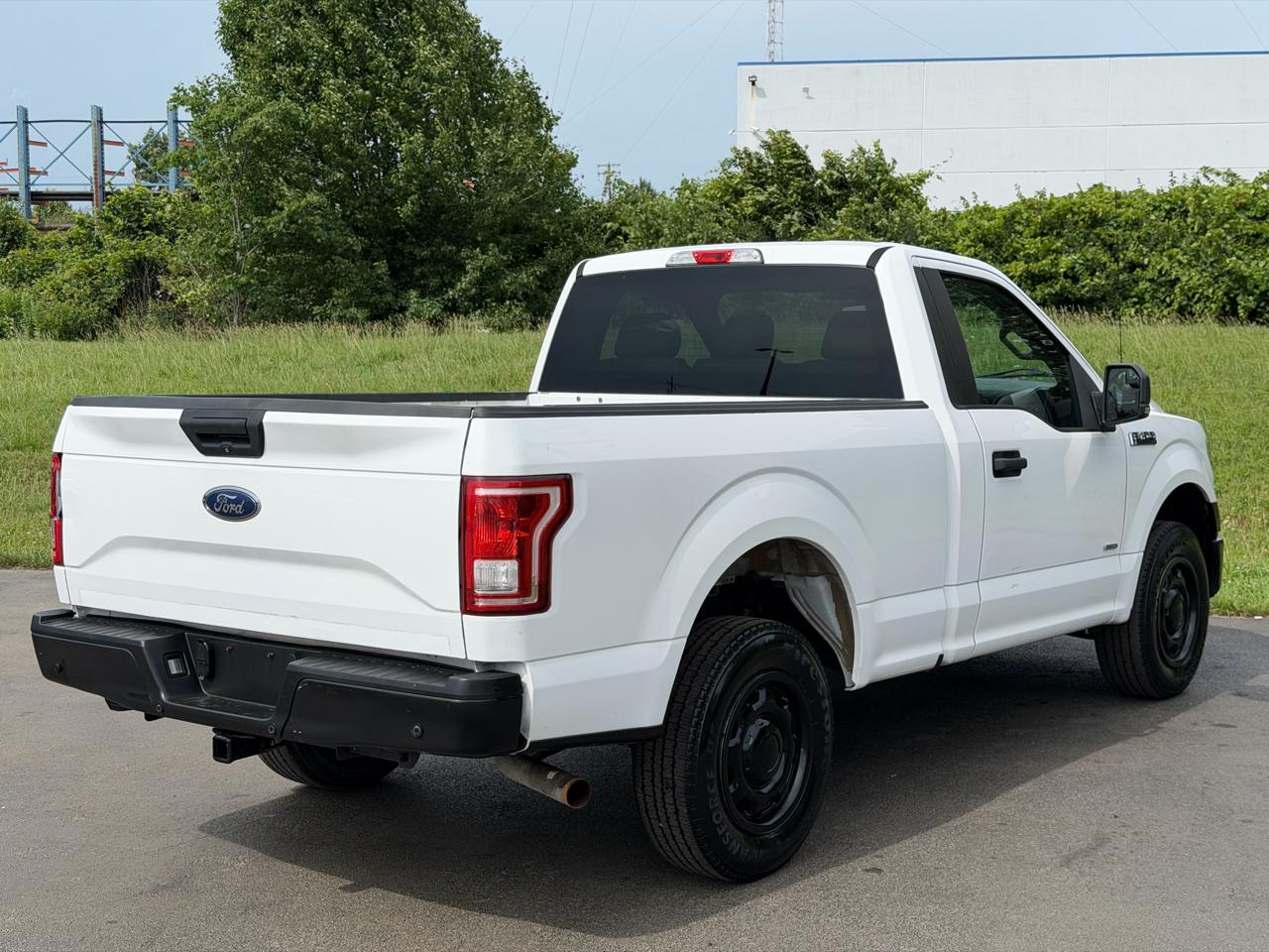 Ford F-150 4WD Reg Cab 141" XLT 2016