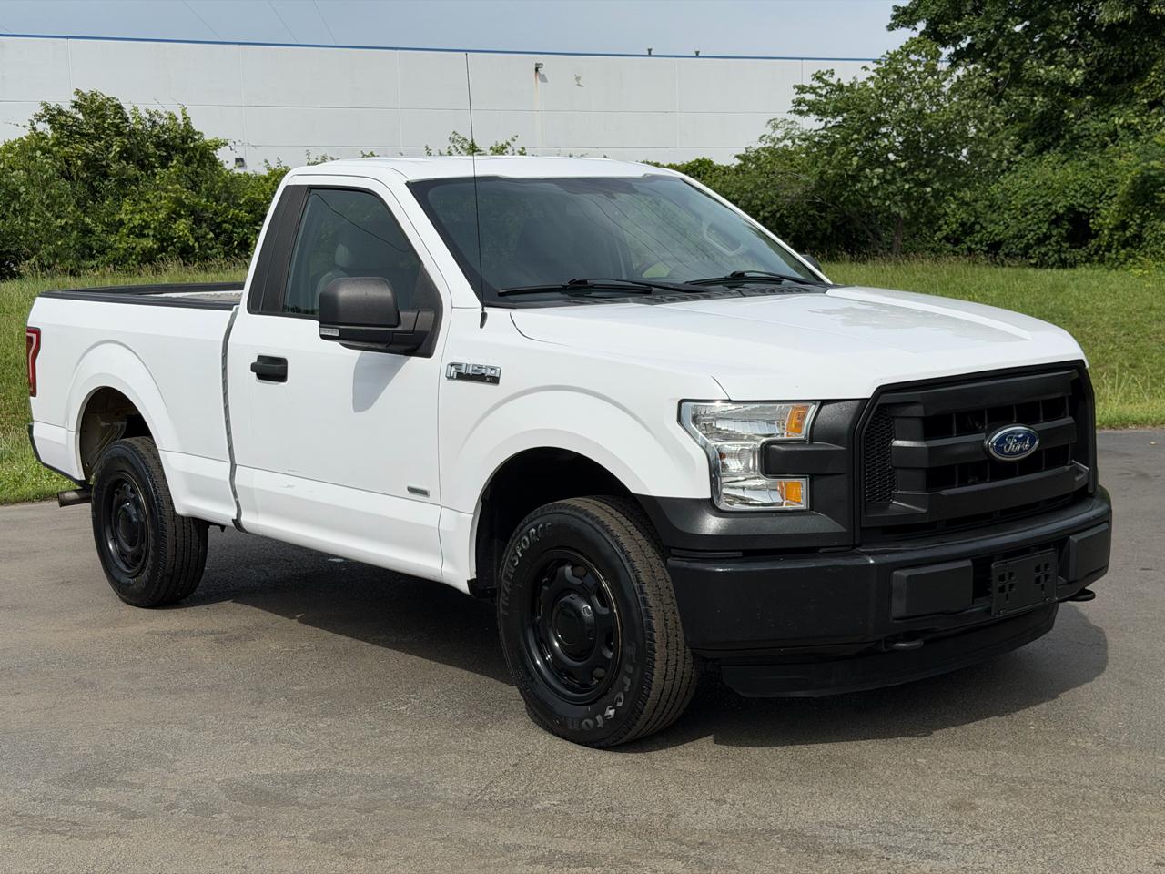 Ford F-150 4WD Reg Cab 141" XLT 2016