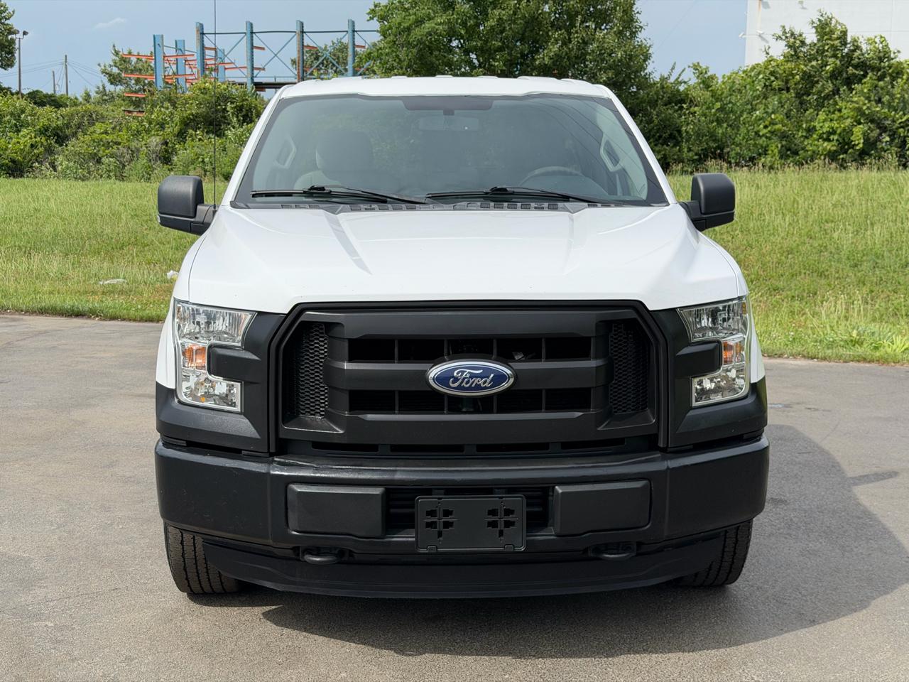 Ford F-150 4WD Reg Cab 141" XLT 2016