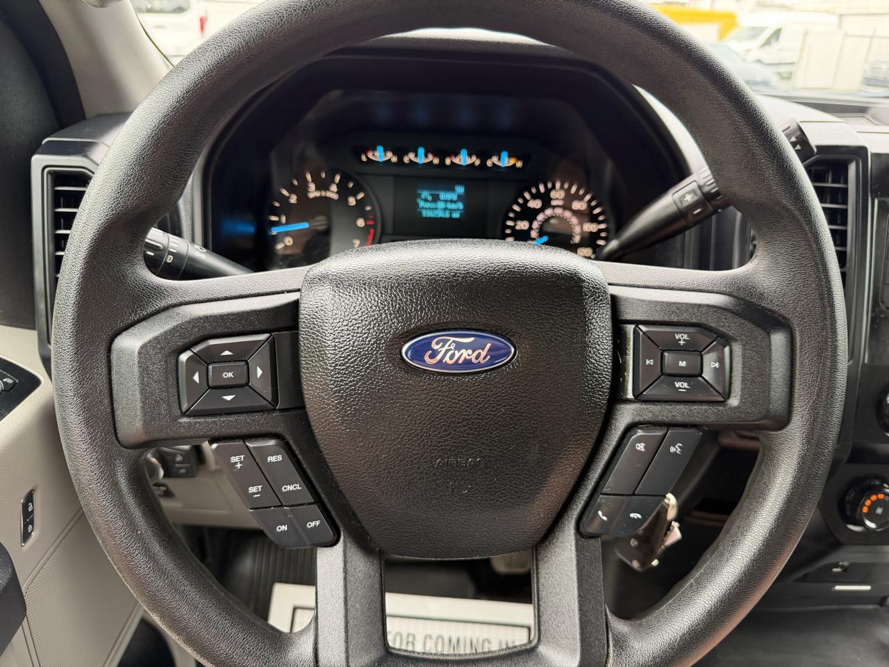 Ford F-150 4WD Reg Cab 141" XLT 2016
