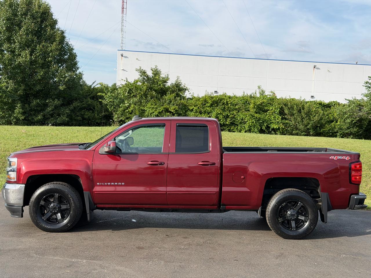 Chevrolet Silverado 1500 4WD Double Cab 143.5" LT w/1LT 2016