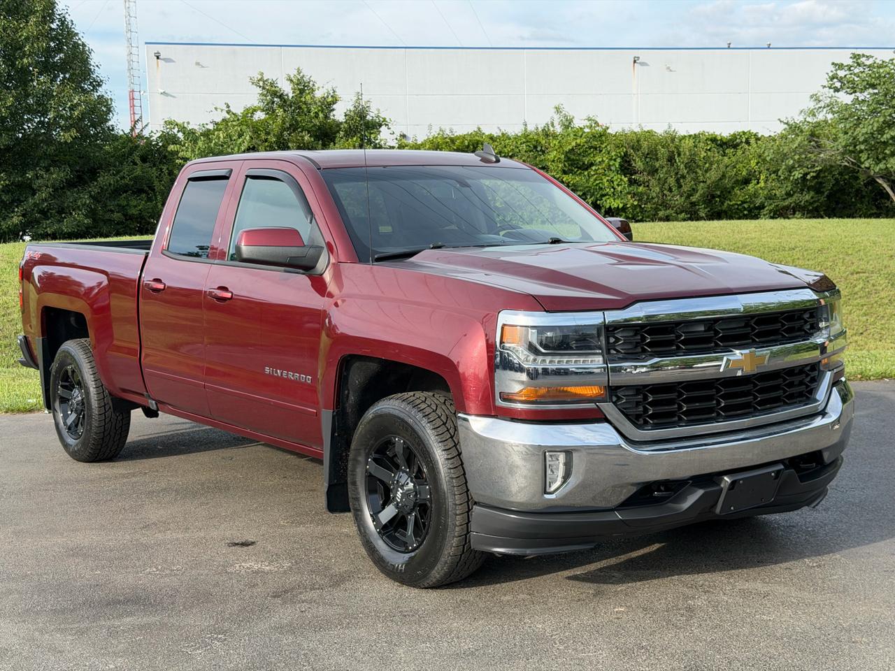 Chevrolet Silverado 1500 4WD Double Cab 143.5" LT w/1LT 2016