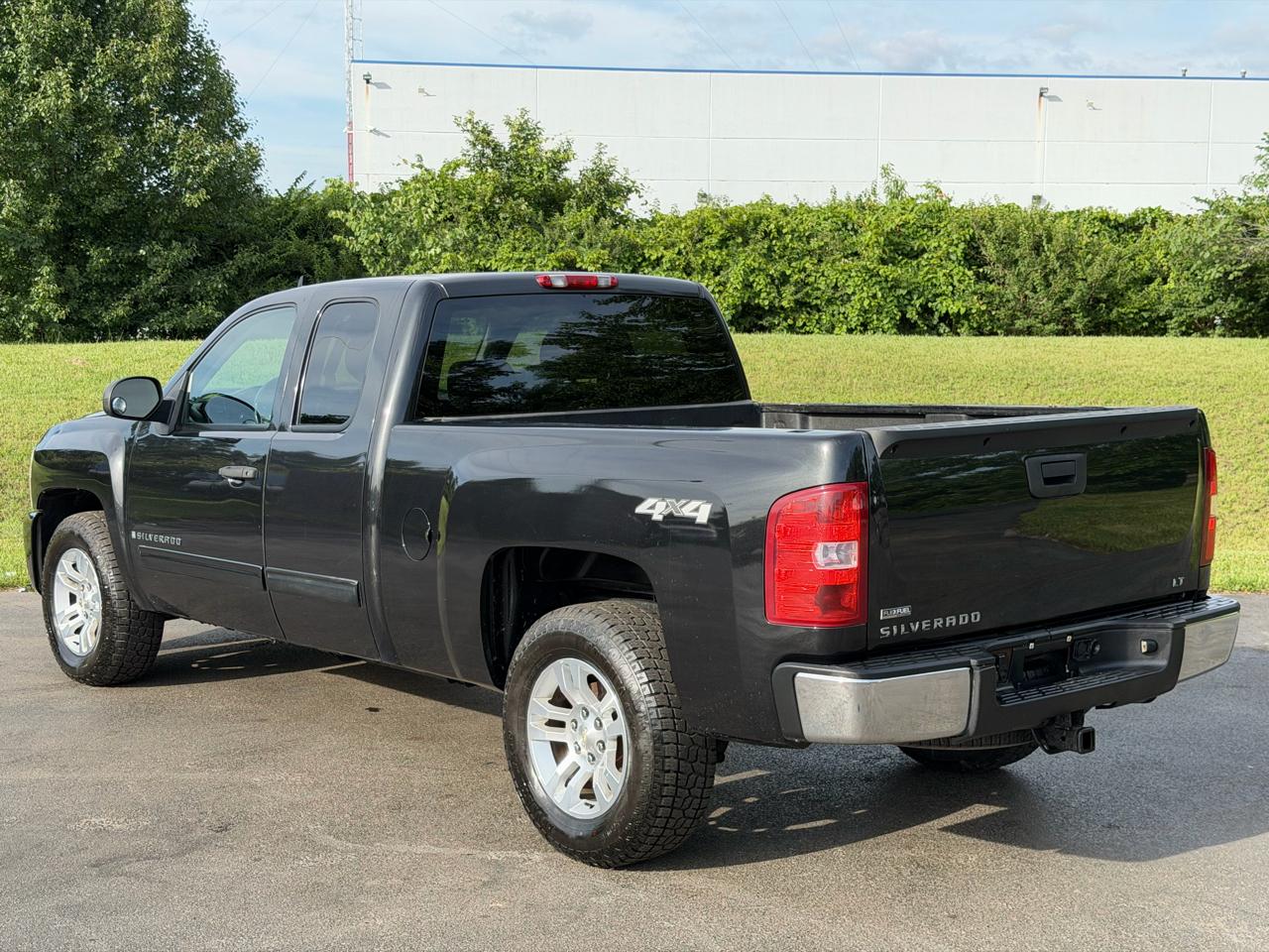 Chevrolet Silverado 1500 4WD Ext Cab 143.5" LT 2009