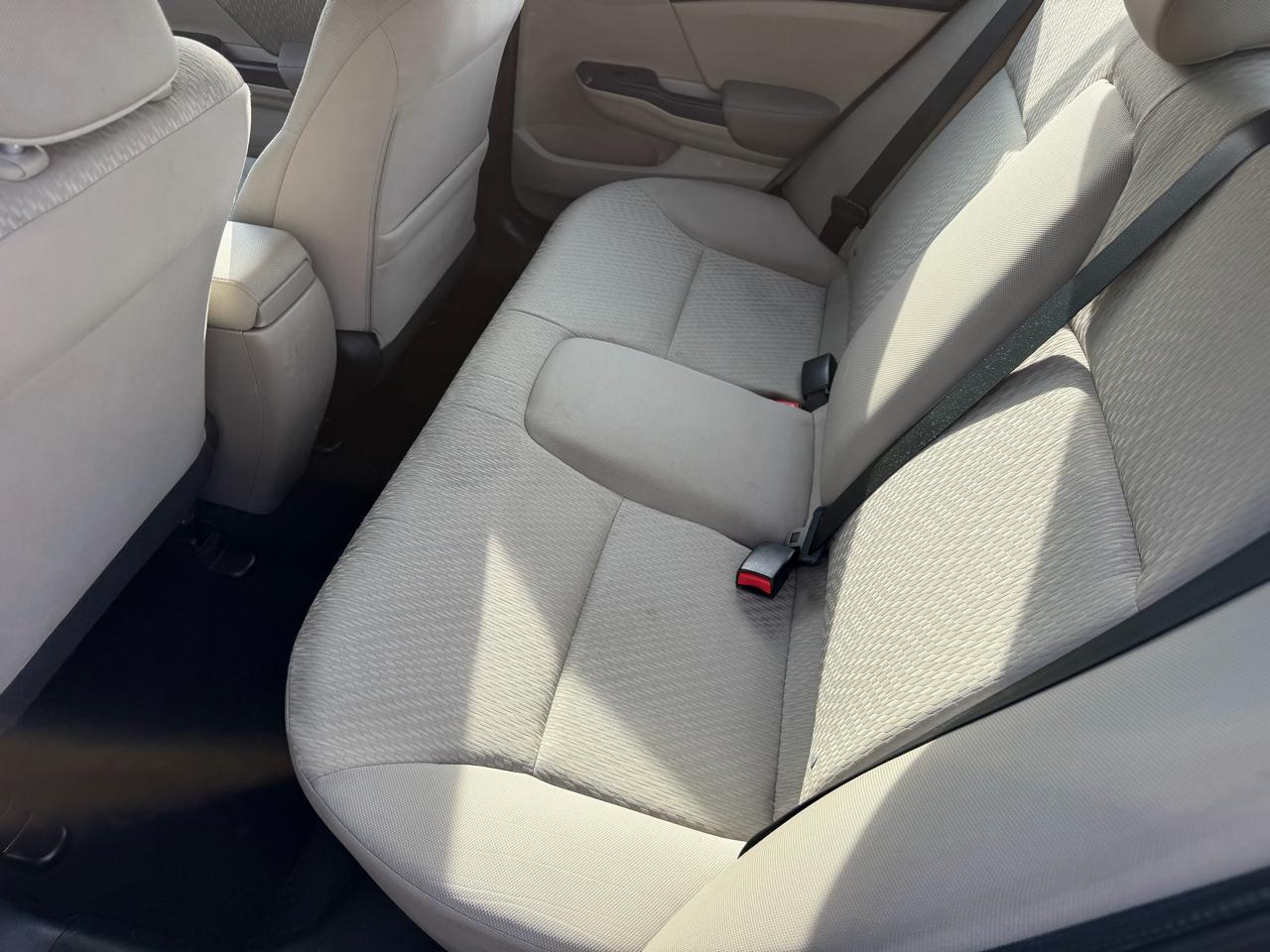 Honda Civic Sedan 4dr CVT LX 2015