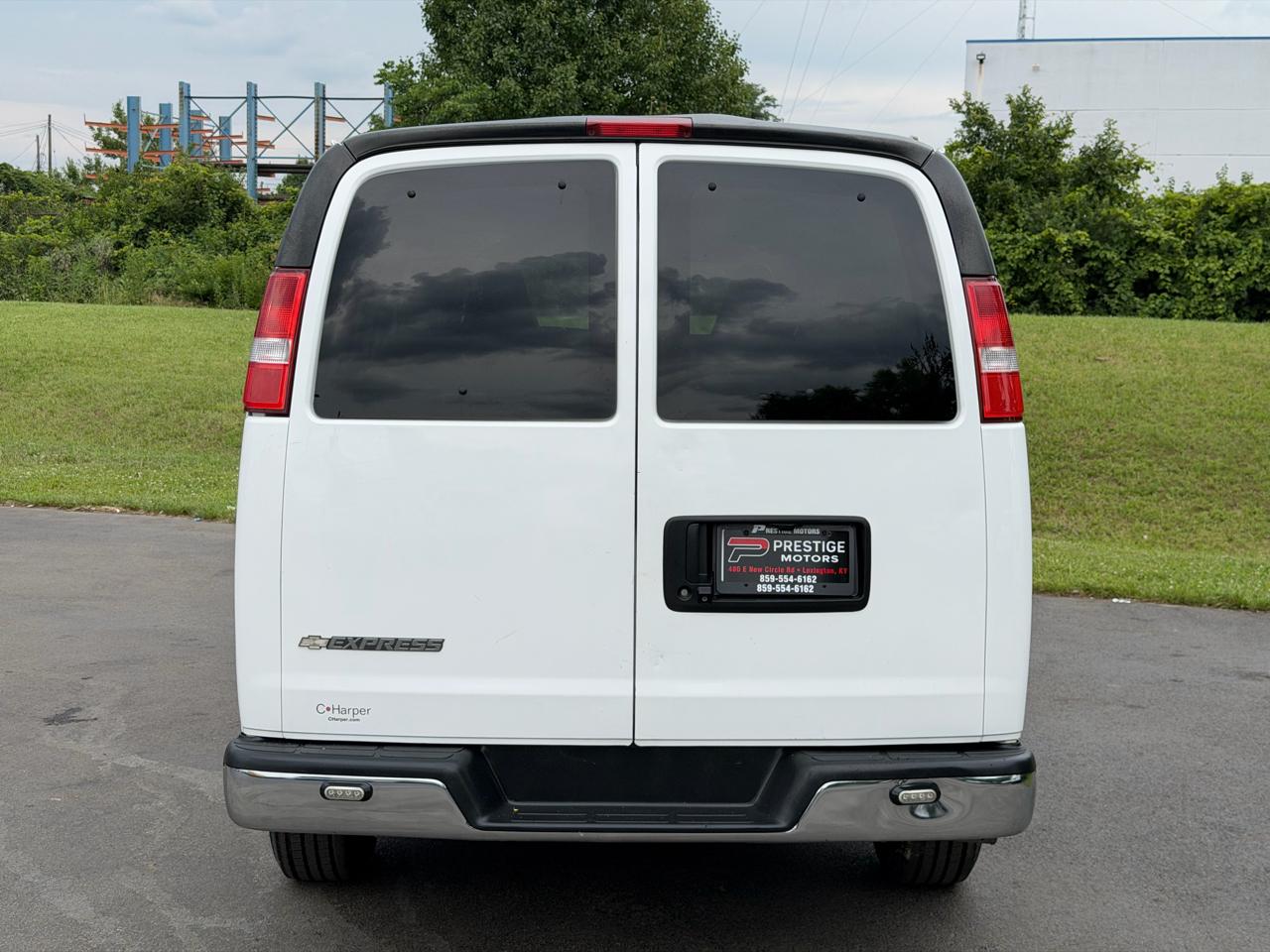 Chevrolet Express Passenger RWD 3500 155" LT 2020