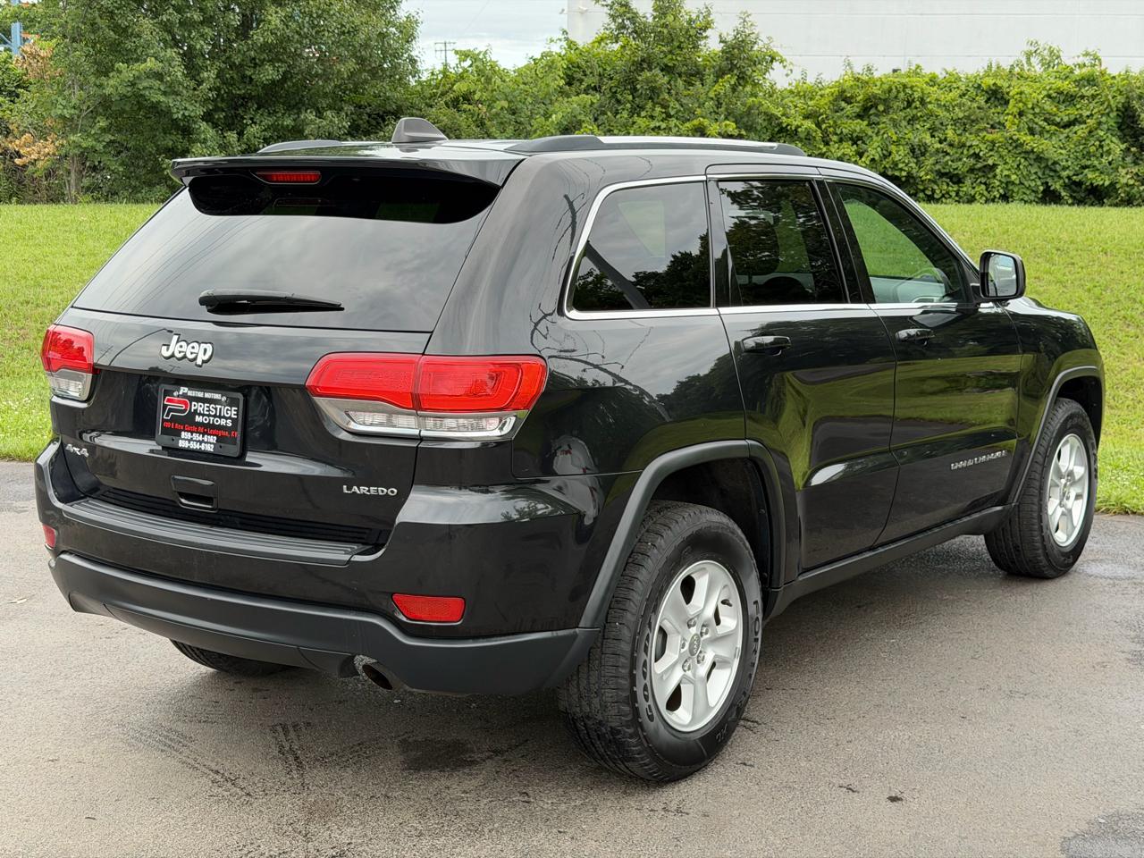 Jeep Grand Cherokee 4WD 4dr Laredo 2015