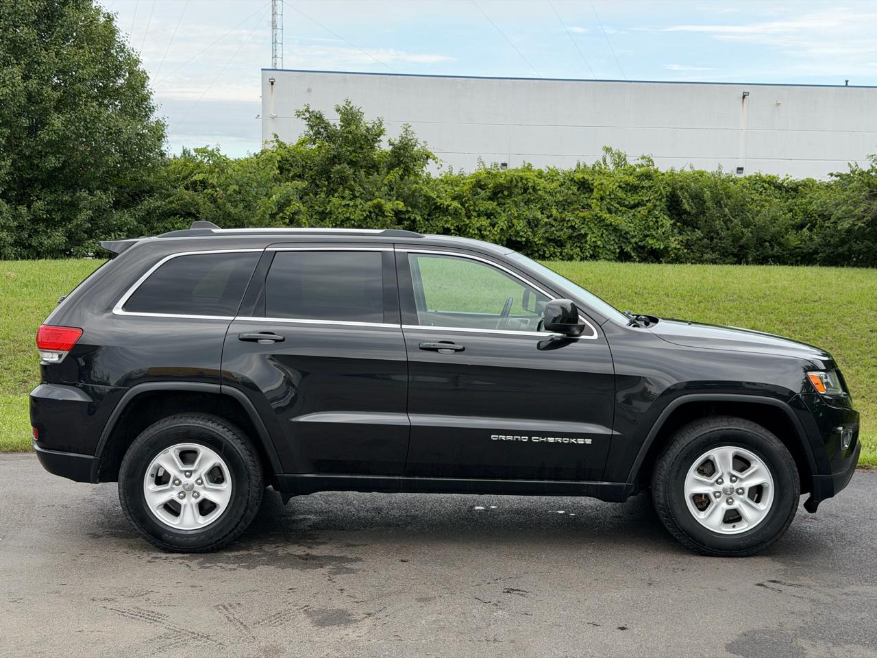 Jeep Grand Cherokee 4WD 4dr Laredo 2015
