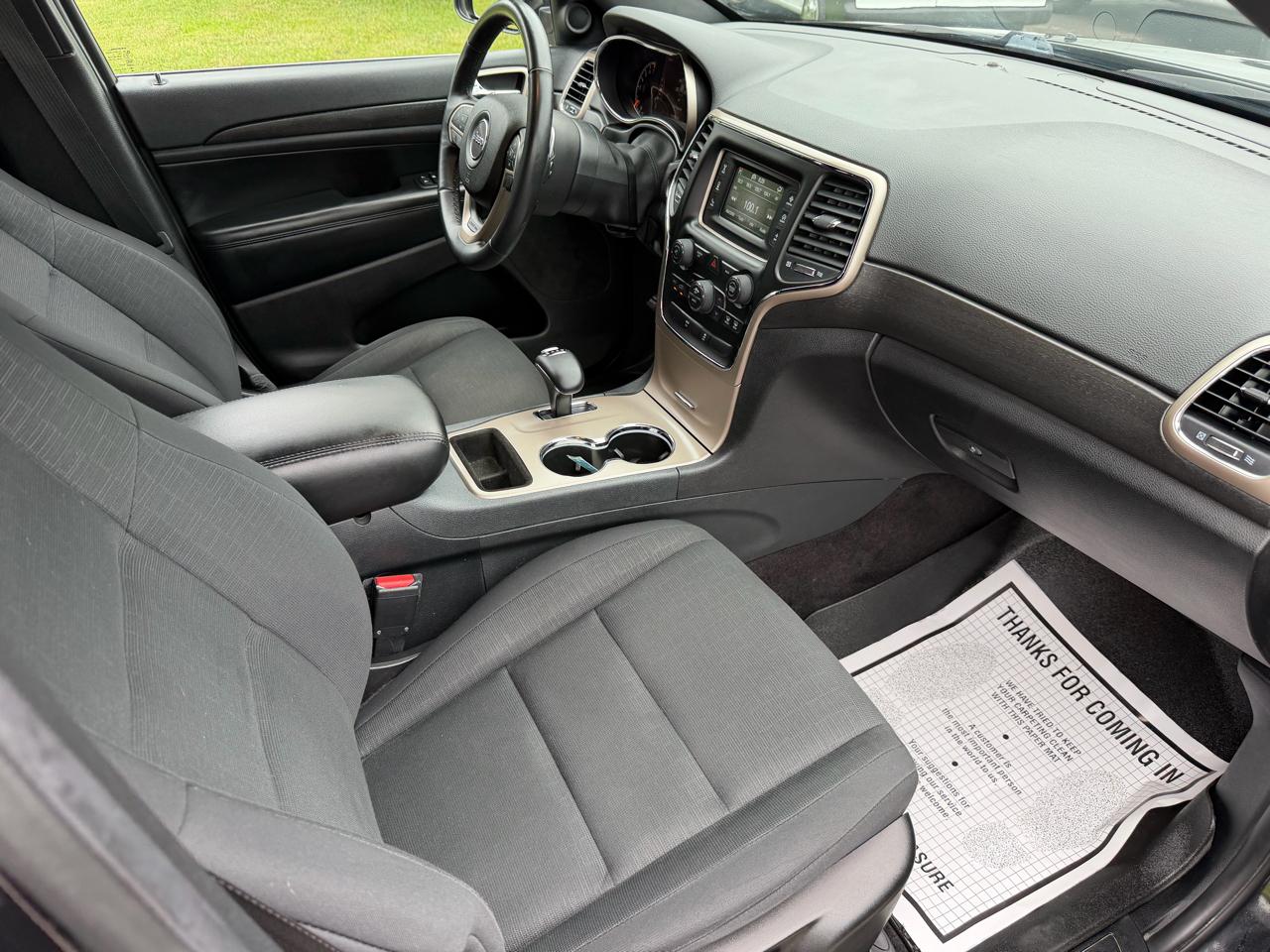 Jeep Grand Cherokee 4WD 4dr Laredo 2015