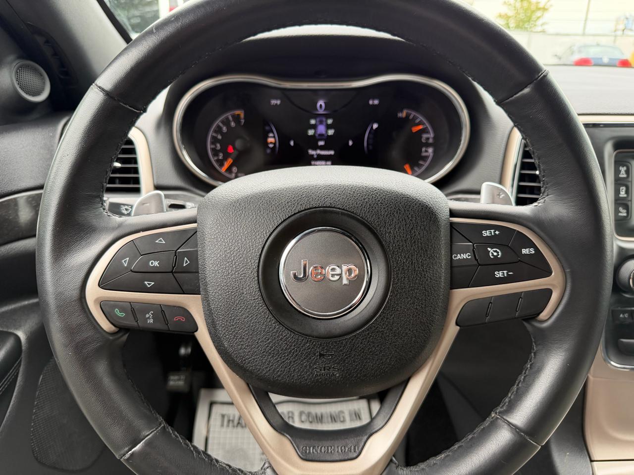 Jeep Grand Cherokee 4WD 4dr Laredo 2015