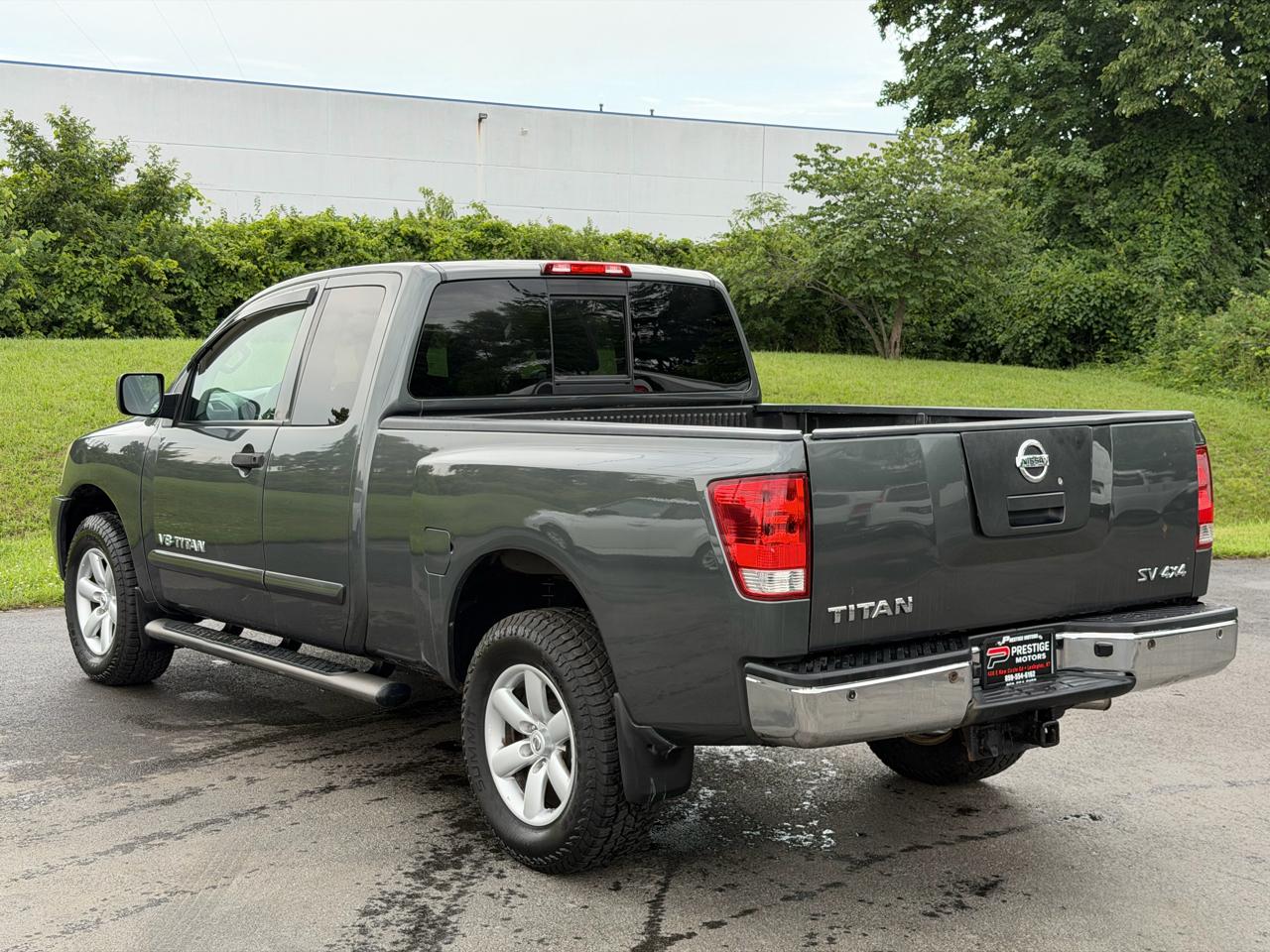 Nissan Titan 4WD King Cab SWB SV 2012