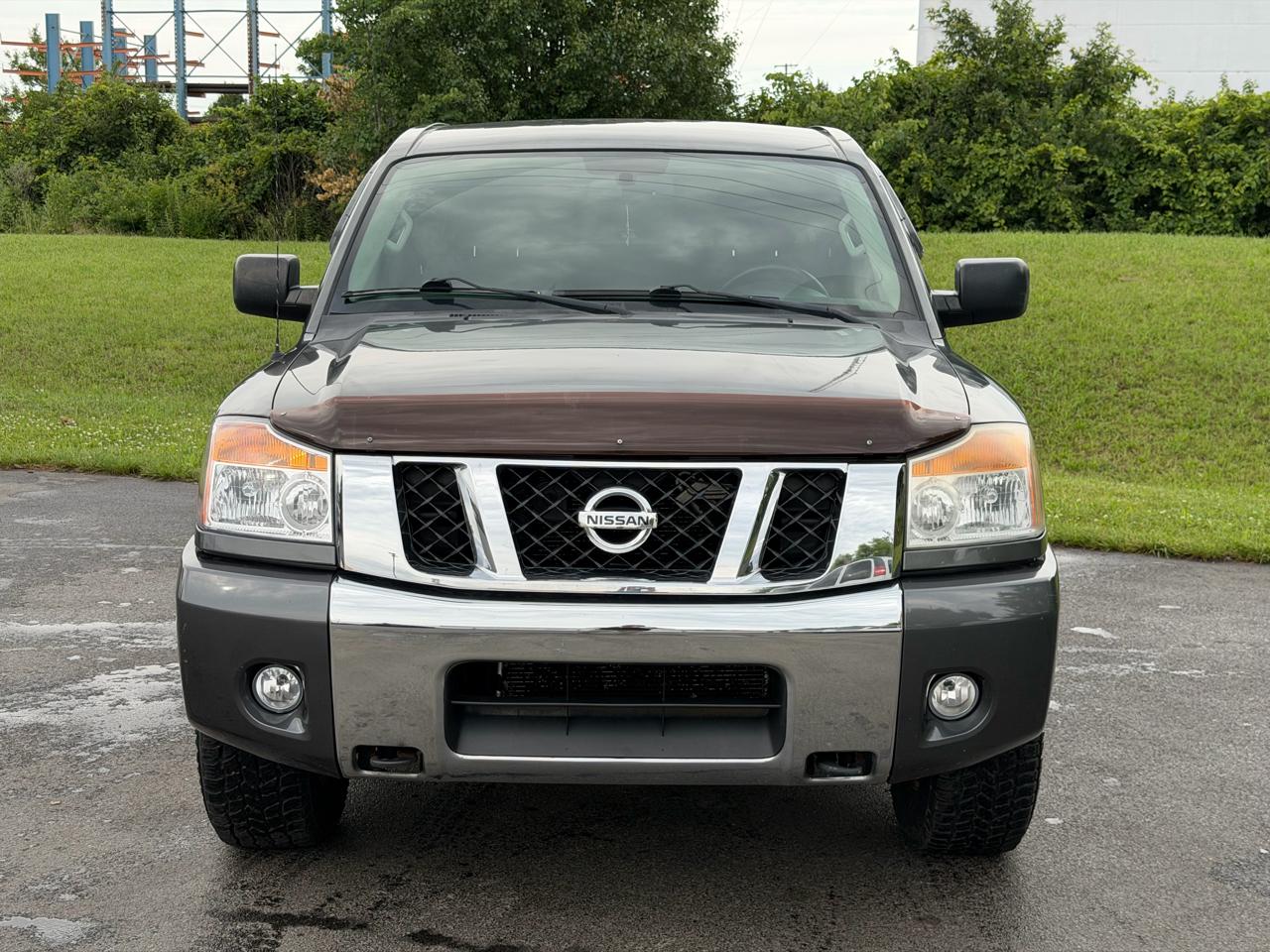 Nissan Titan 4WD King Cab SWB SV 2012