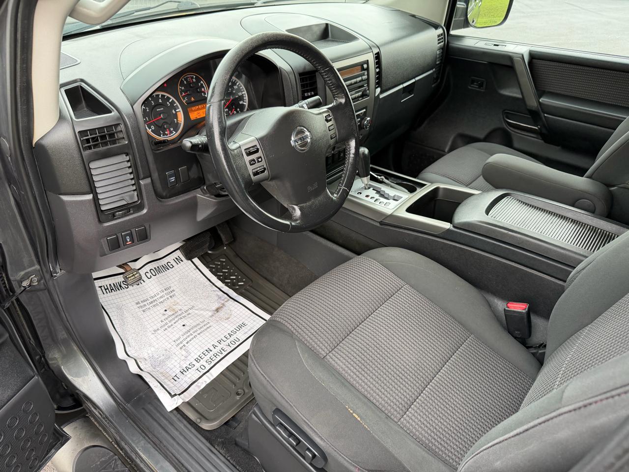 Nissan Titan 4WD King Cab SWB SV 2012