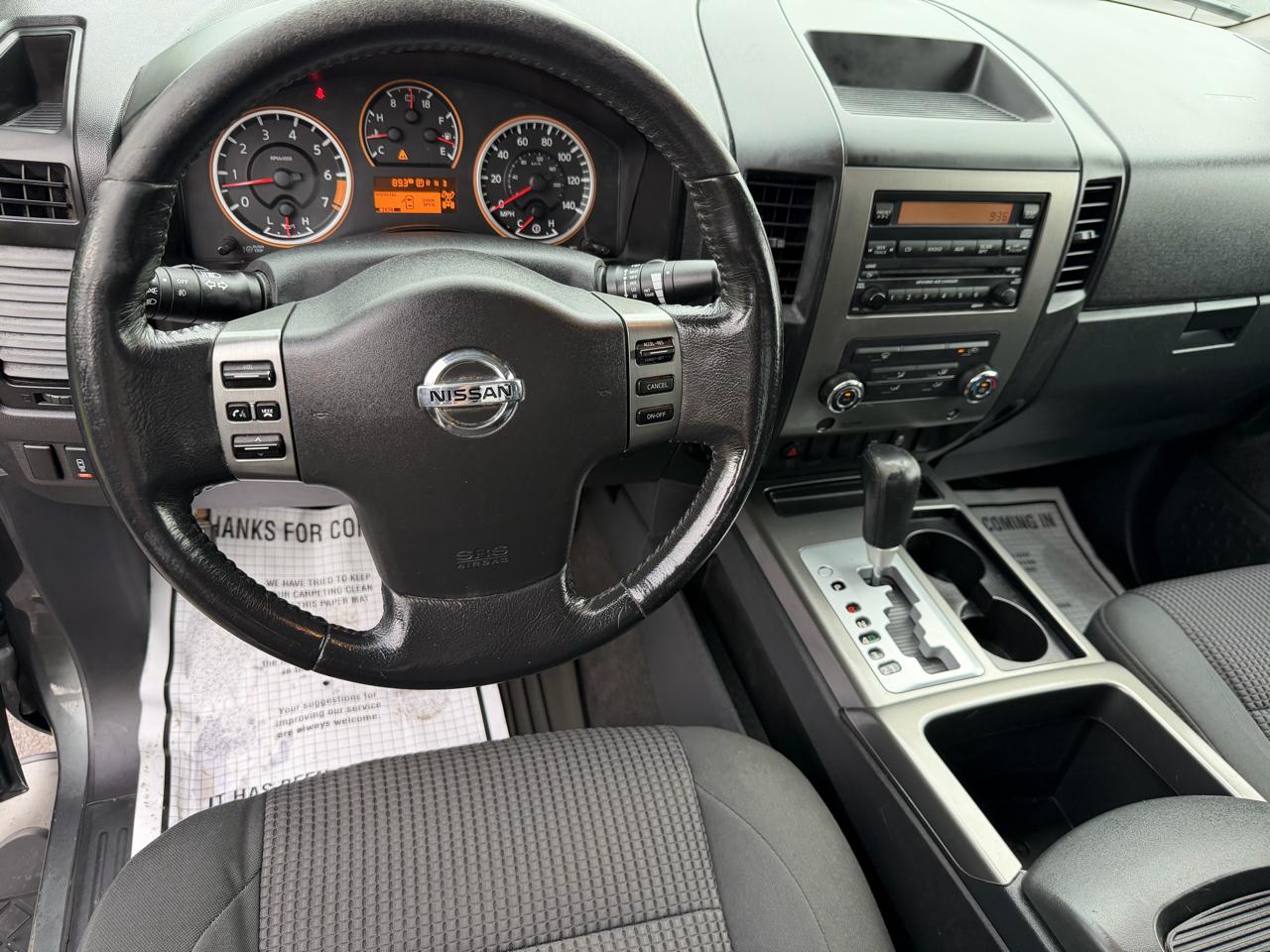 Nissan Titan 4WD King Cab SWB SV 2012