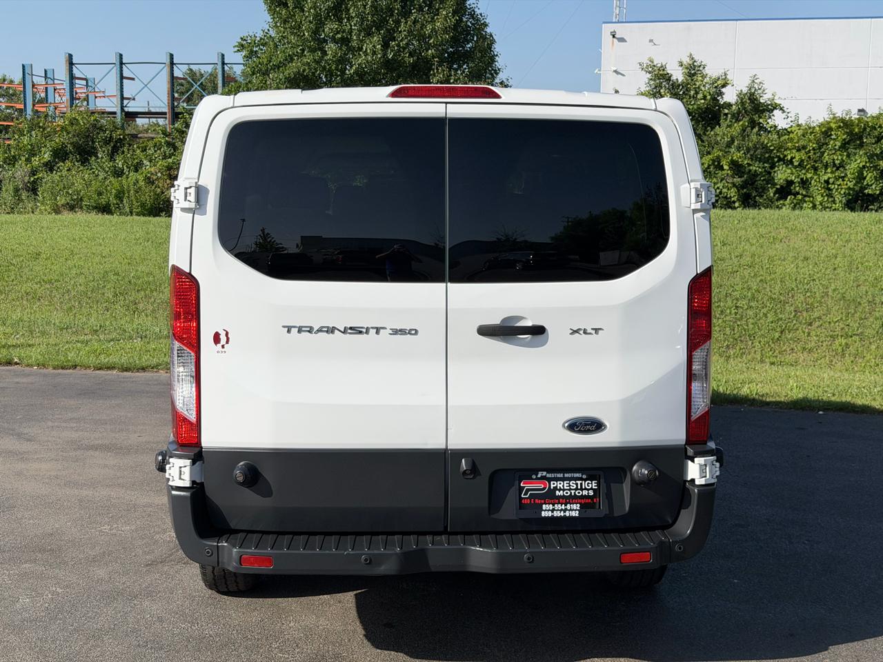 Ford Transit Wagon T-350 148" Low Roof XLT Swing-Out RH Dr 2016