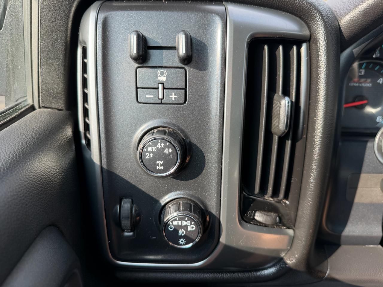 Chevrolet Silverado 1500 4WD Double Cab 143.5" LT w/2LT 2016