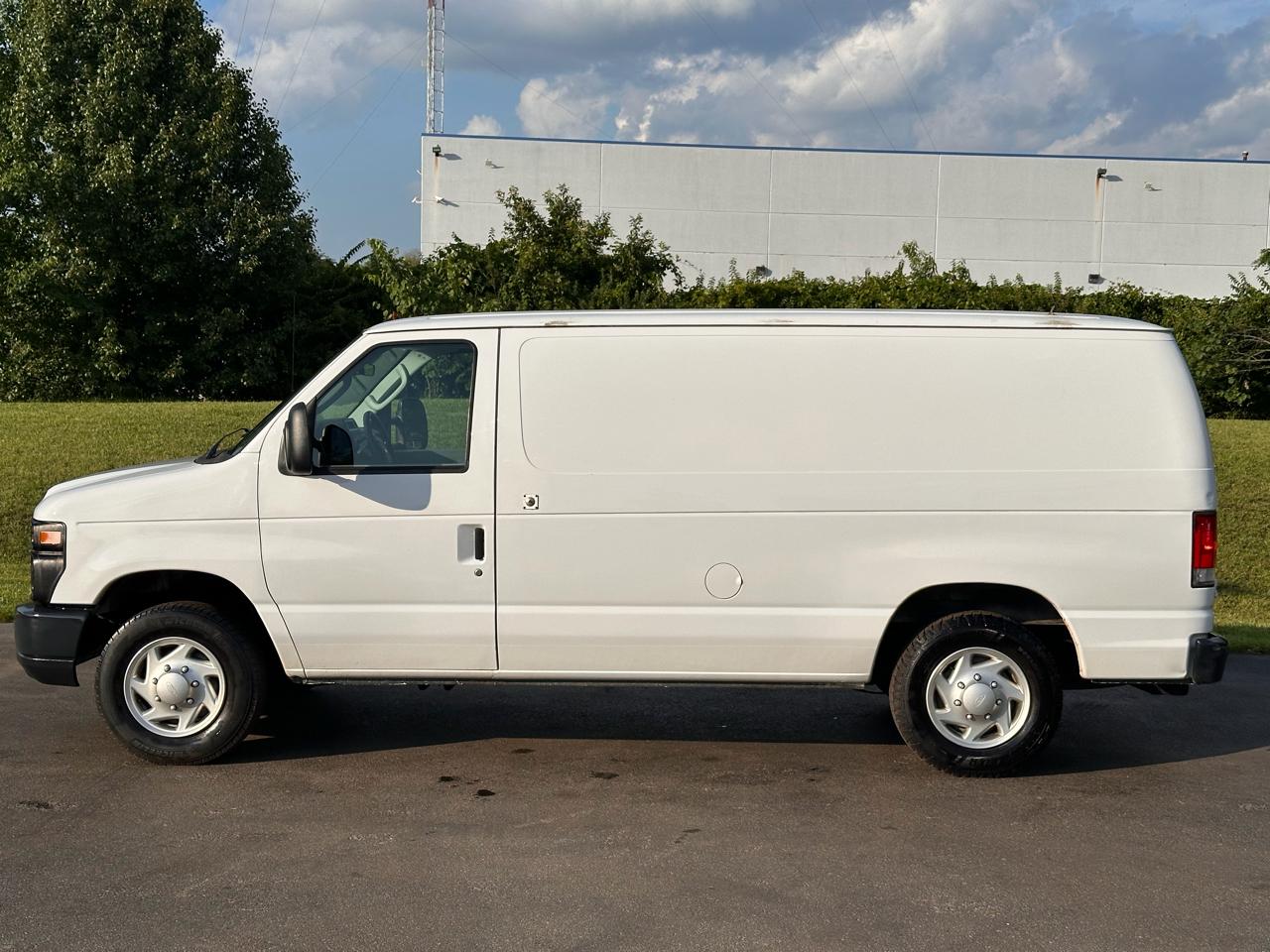 Ford Econoline Cargo Van E-150 Recreational 2014
