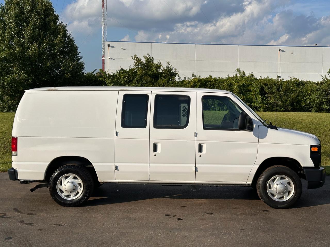 Ford Econoline Cargo Van E-150 Recreational 2014