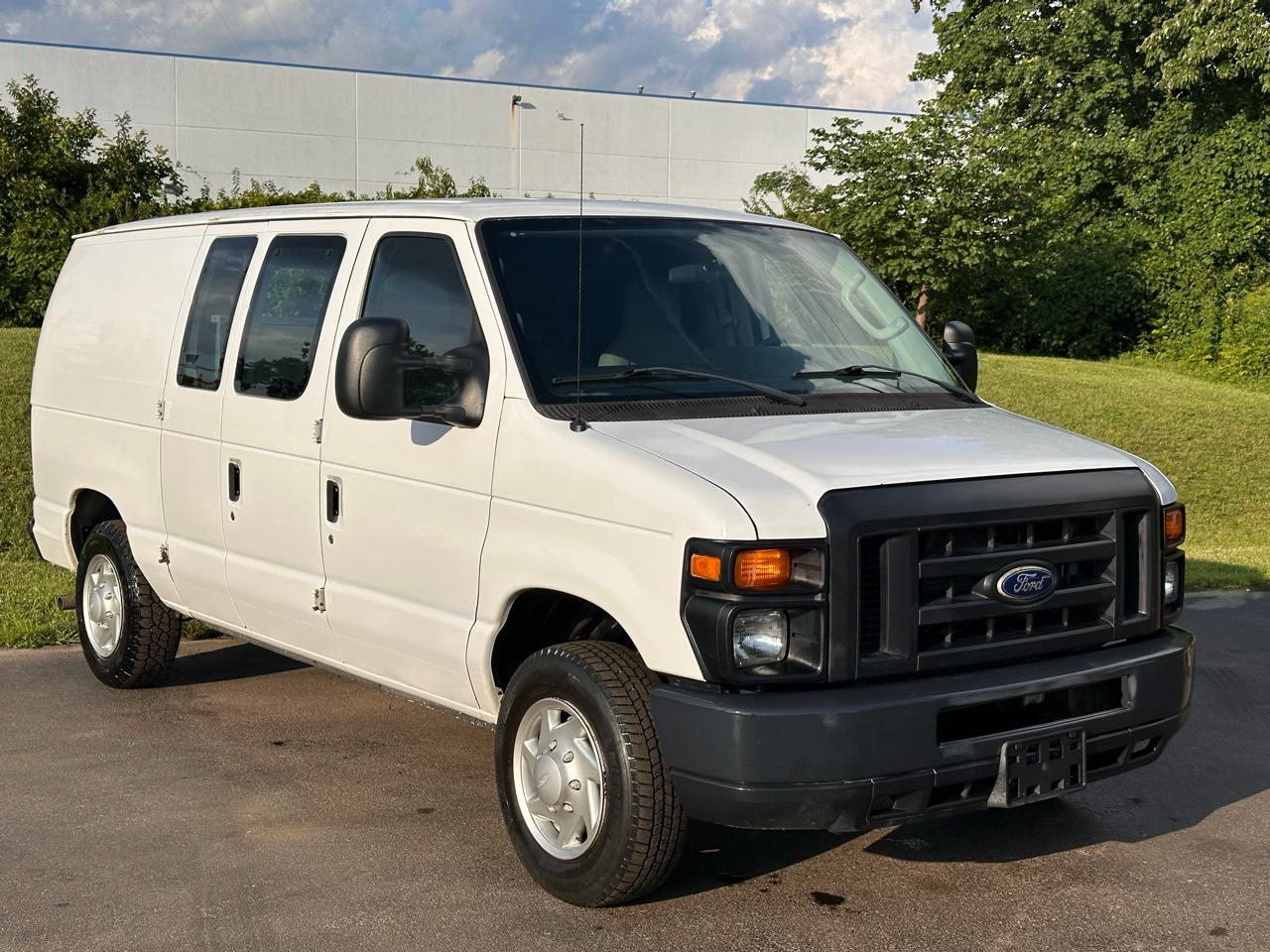 Ford Econoline Cargo Van E-150 Recreational 2014