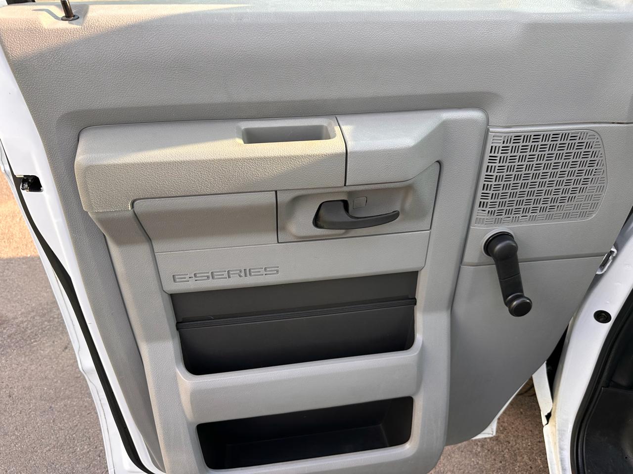 Ford Econoline Cargo Van E-150 Recreational 2014