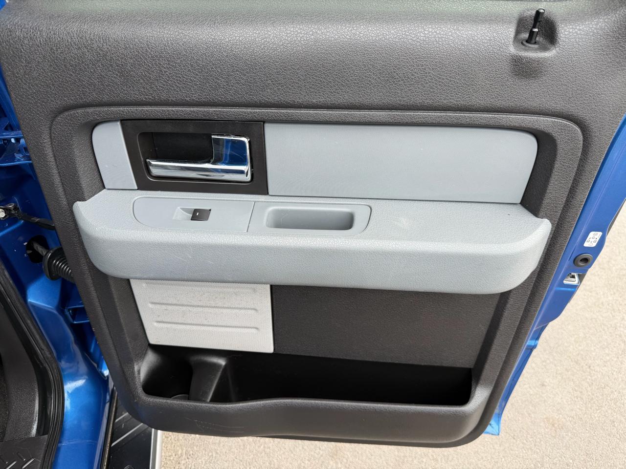 Ford F-150 4WD SuperCrew 145" Platinum 2013