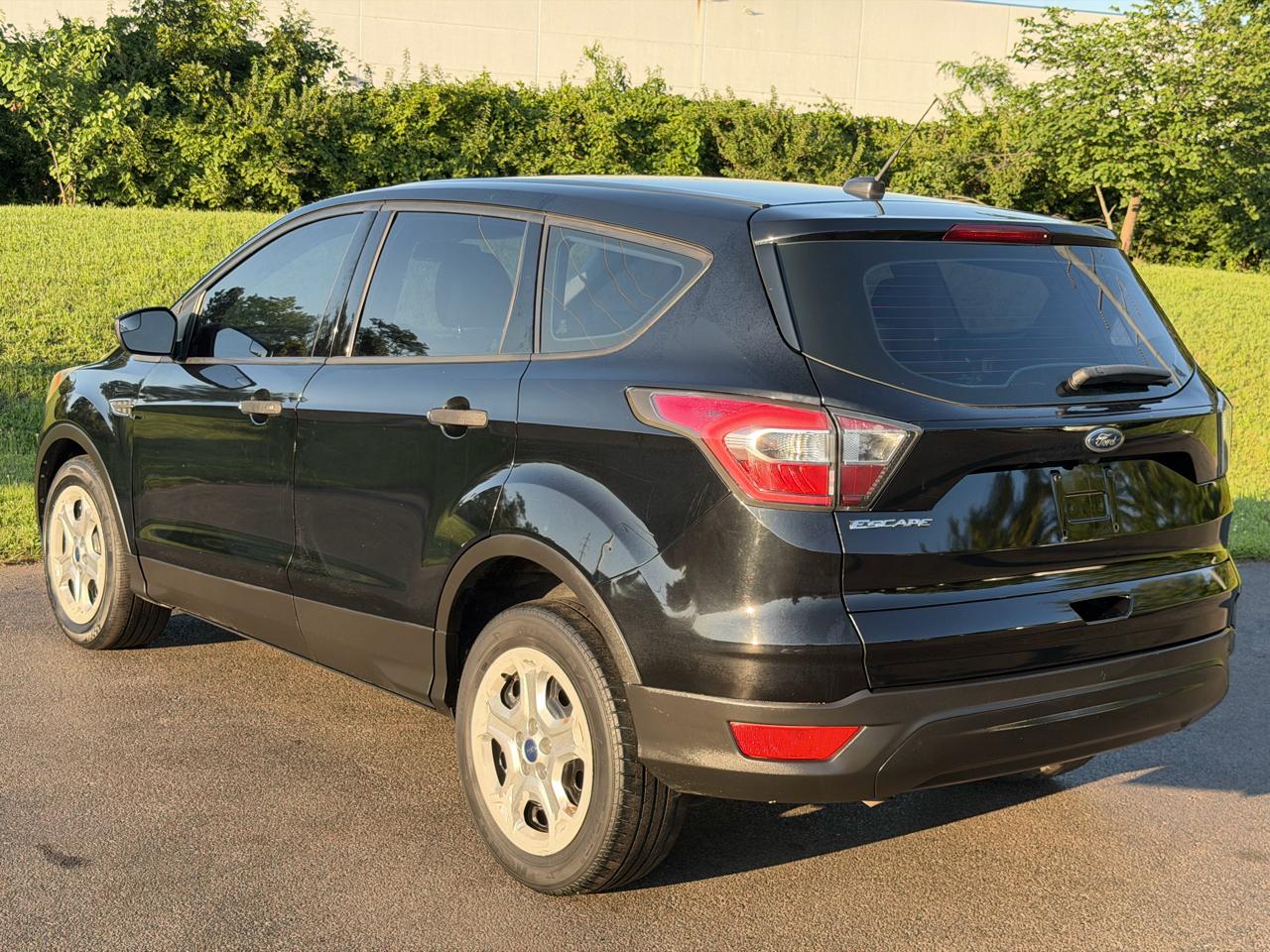 Ford Escape S FWD 2017