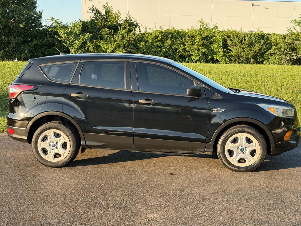 Ford Escape S FWD 2017