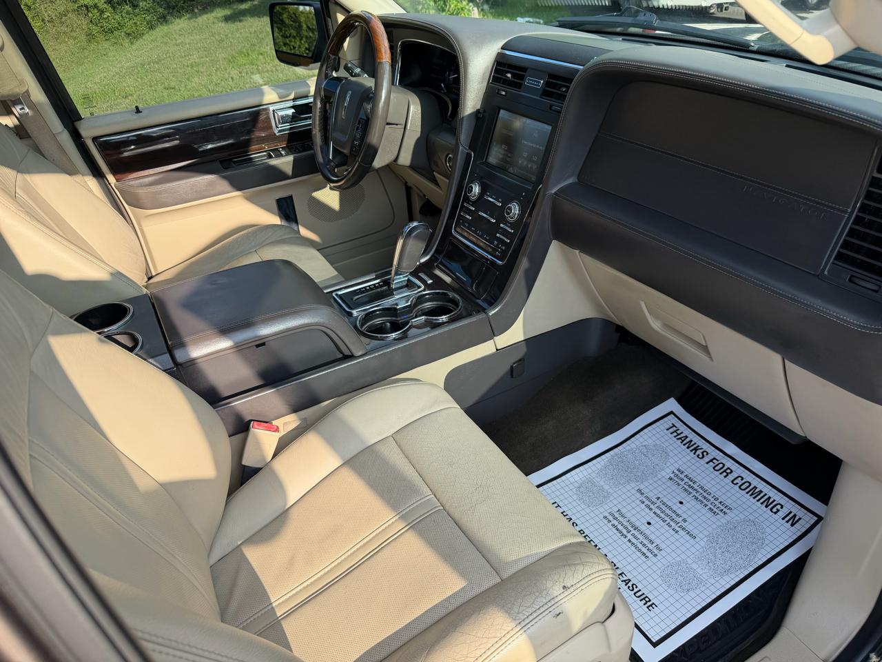 Lincoln Navigator L 4WD 4dr 2015