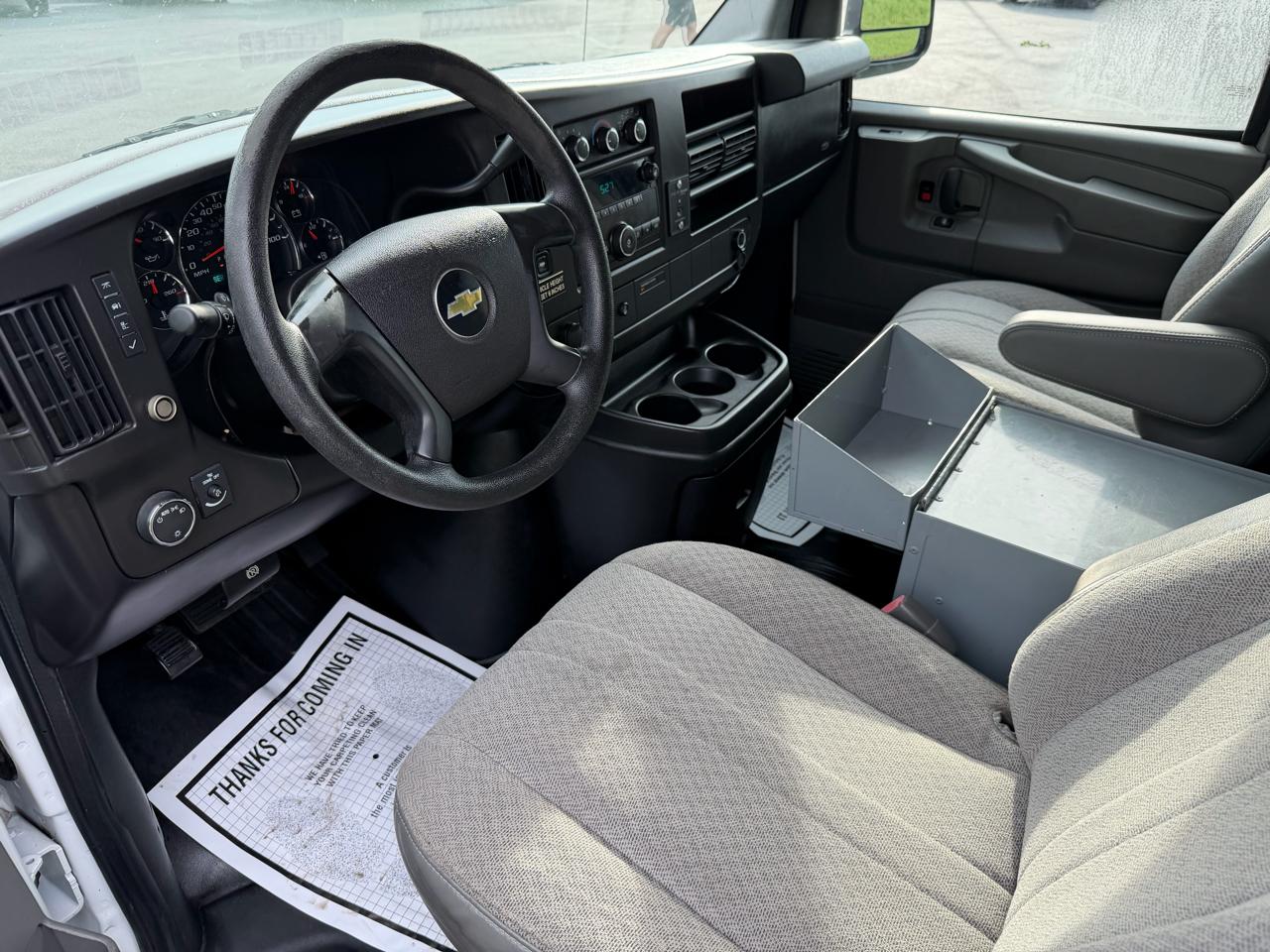 Chevrolet Express Cargo Van RWD 1500 135" 2013