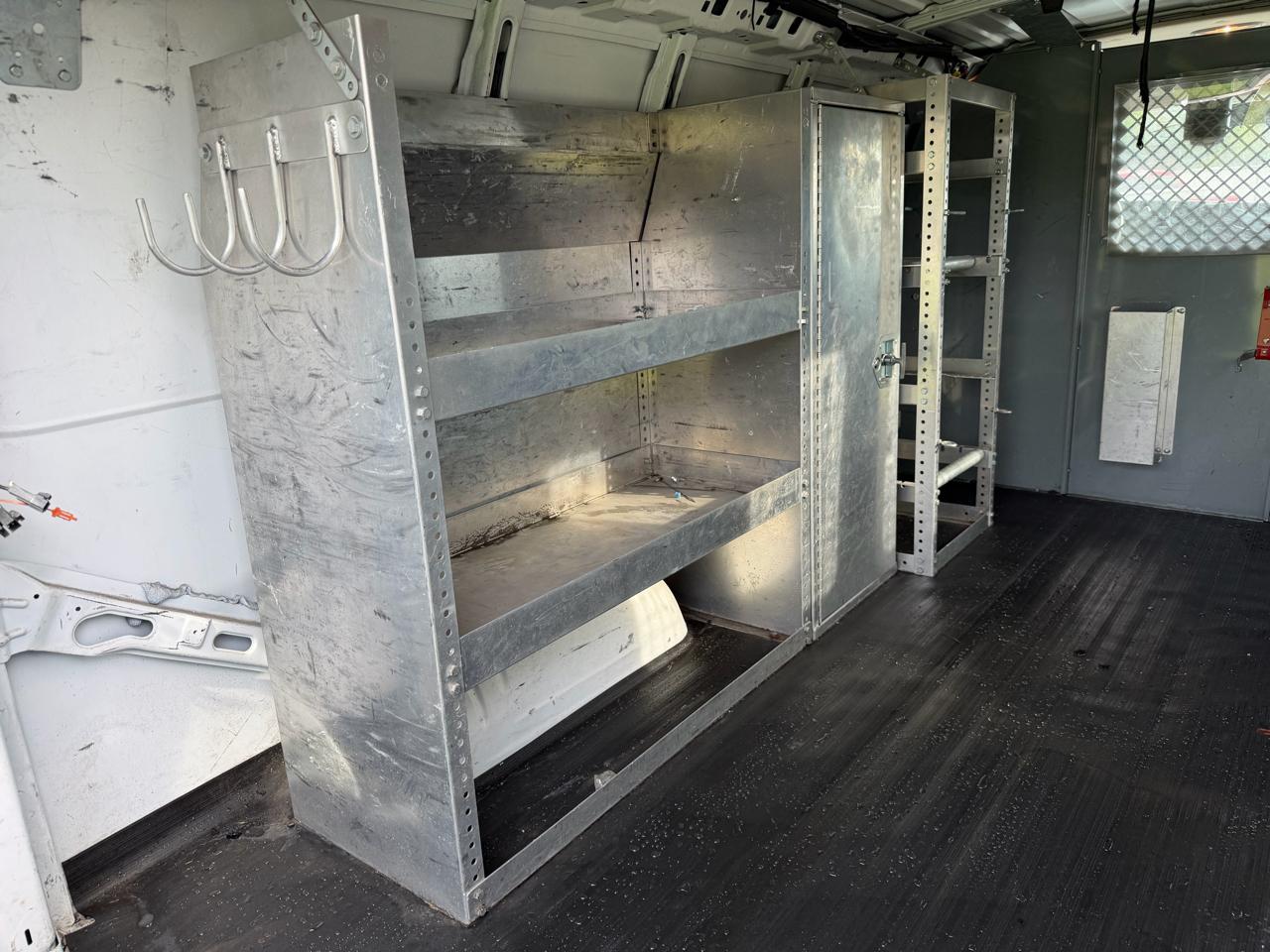 Chevrolet Express Cargo Van RWD 1500 135" 2013