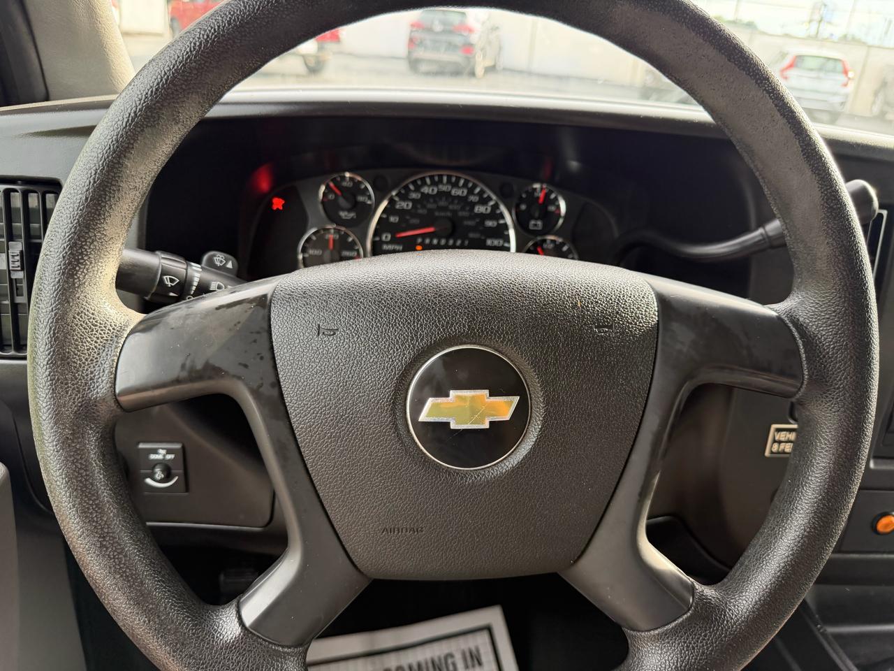 Chevrolet Express Cargo Van RWD 1500 135" 2013
