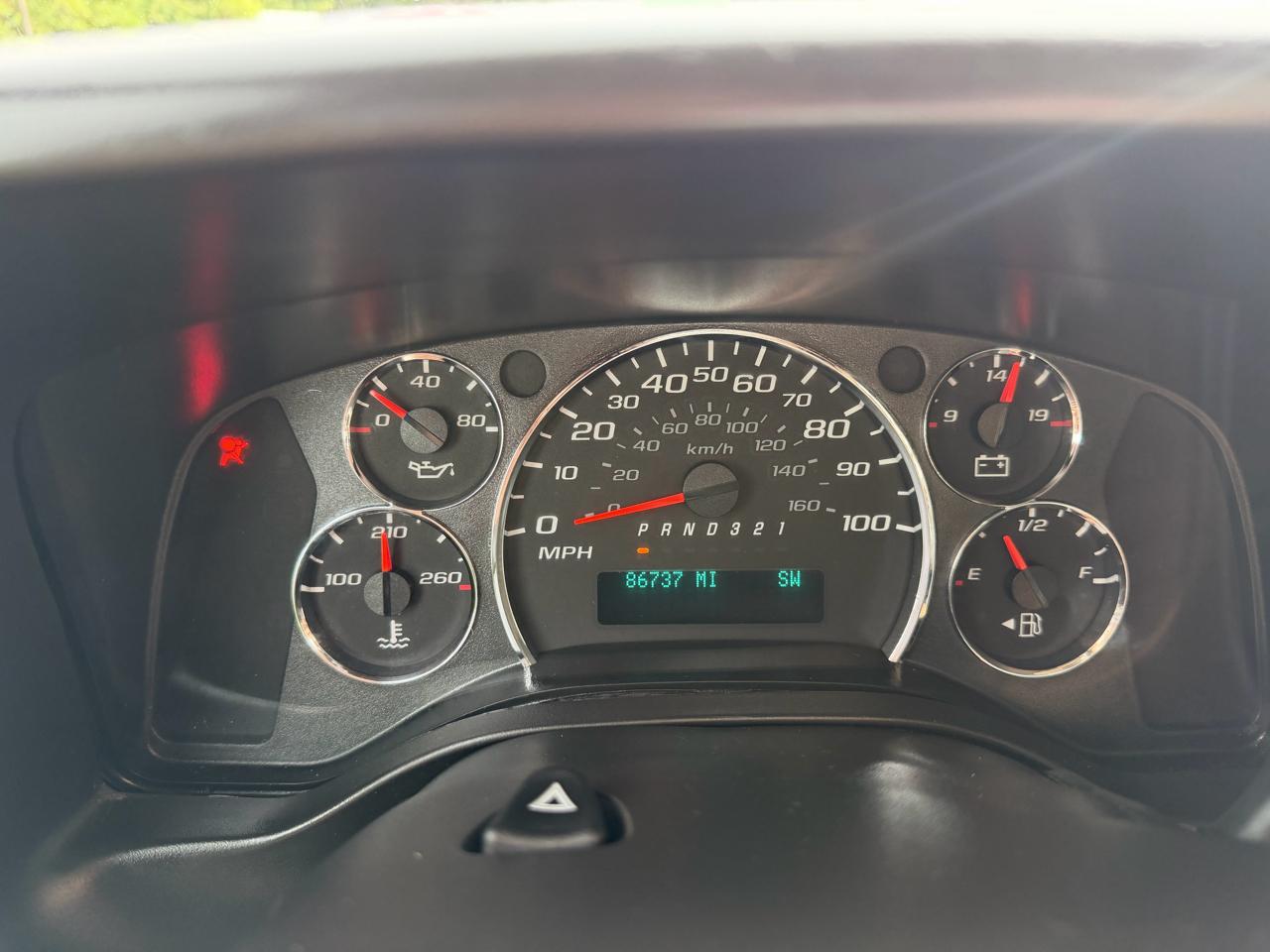 Chevrolet Express Cargo Van RWD 1500 135" 2013