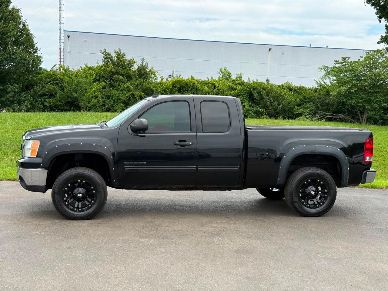 GMC Sierra 1500 4WD Ext Cab 143.5" SLE 2013