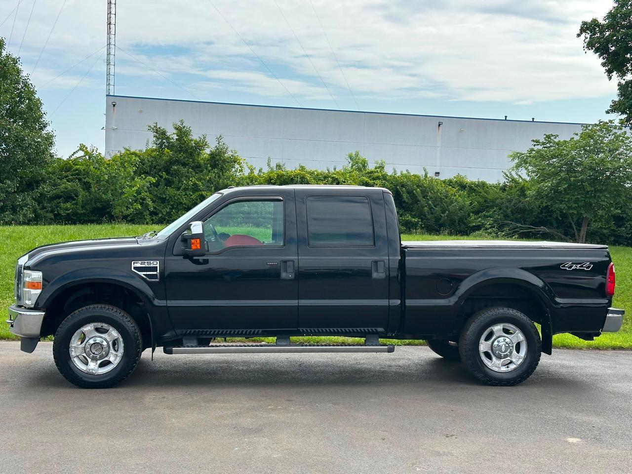 Ford Super Duty F-250 SRW XL 4WD Crew Cab 6.75' Box 2010